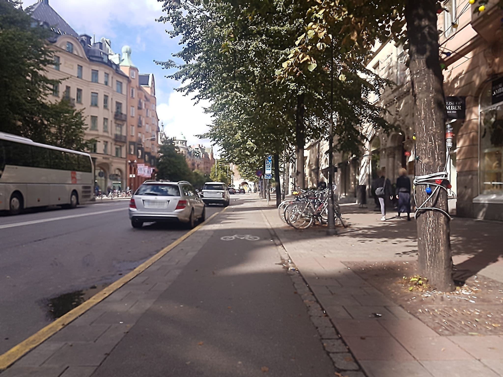 Street view near The Sparrow Hotel, Östermalm — © haxpett (CC BY-SA · Mapillary)