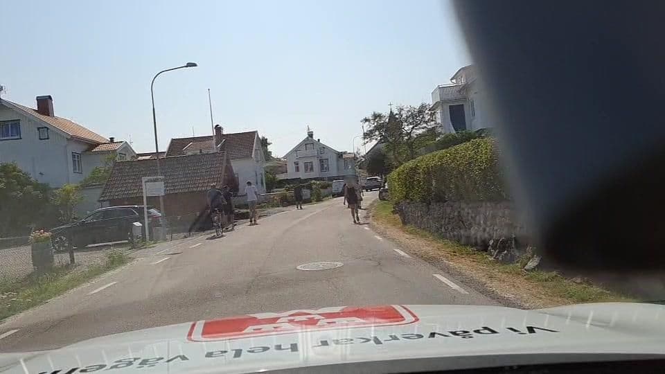 Street view near Prästgårdens Pensionat, Skärhamn — © roadroid (CC BY-SA · Mapillary)