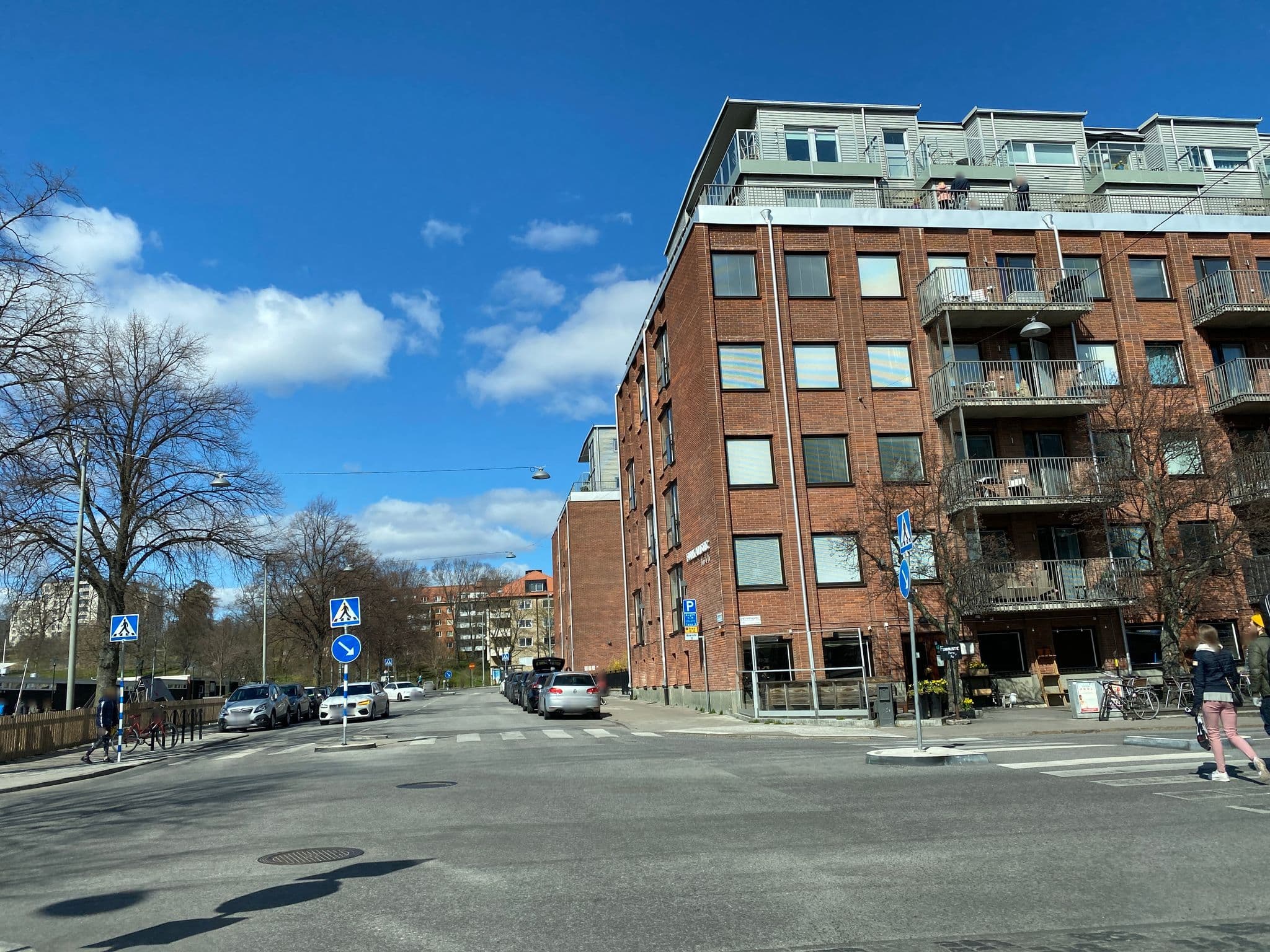 Street view near Nomad Gärdet, Östermalm — © andreas_p (CC BY-SA · Mapillary)