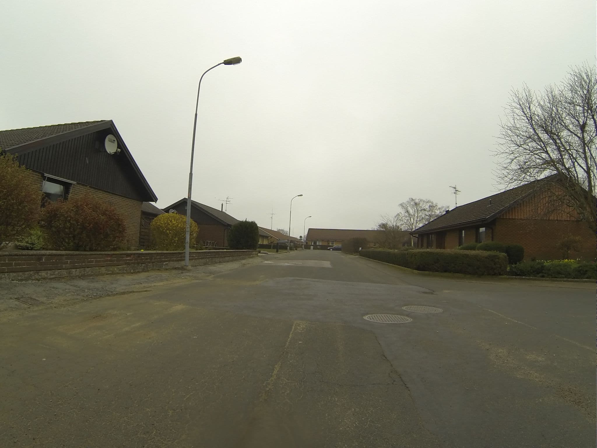 Street view near Bo i Gärsnäs, Gärsnäs — © peterneubauer (CC BY-SA · Mapillary)