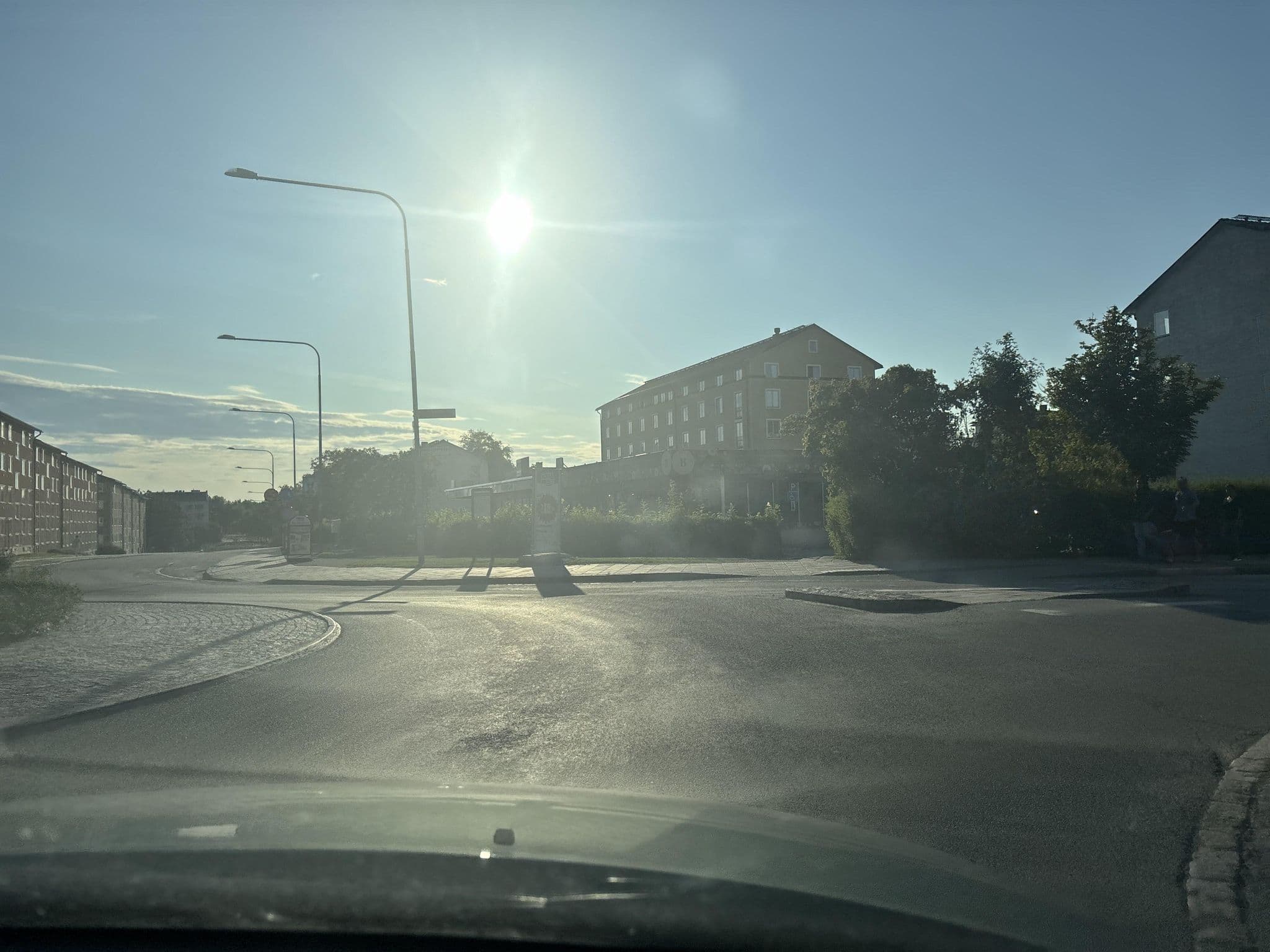 Street view near Hotell Stella, Uppsala — © catdrout4 (CC BY-SA · Mapillary)