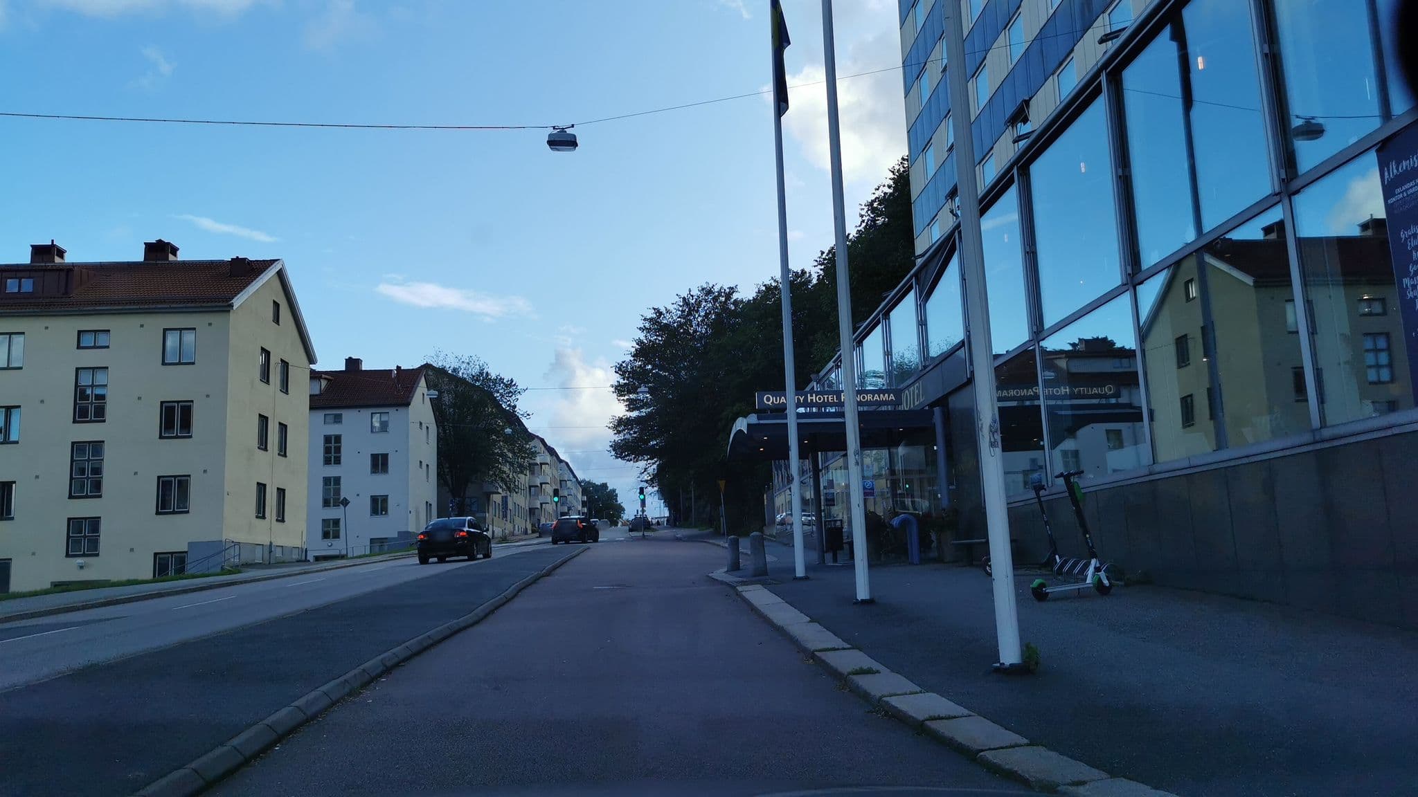 Street view near Comfort Hotel Panorama, Gothenburg — © nonenstyle (CC BY-SA · Mapillary)