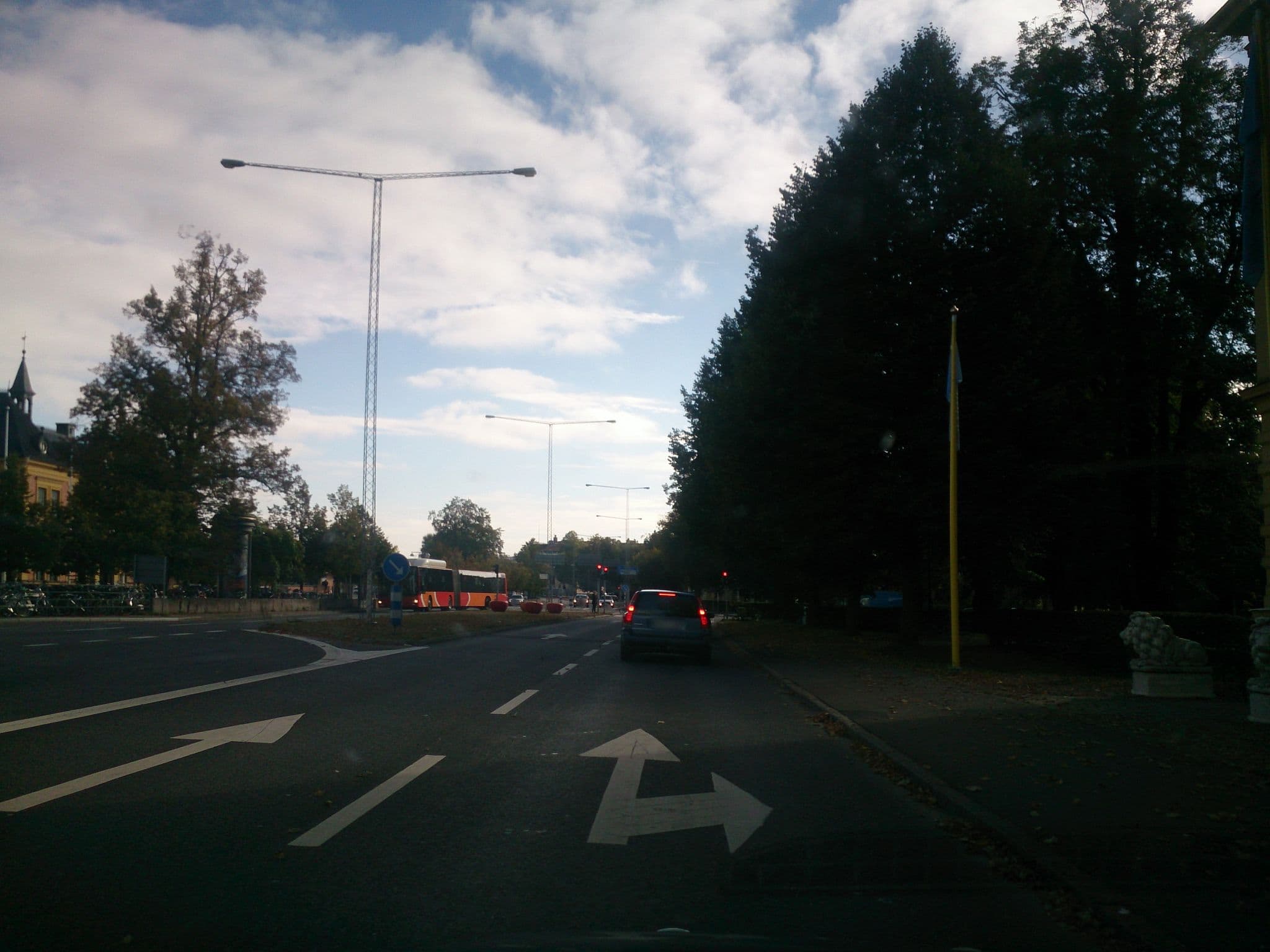 Street view near Park Hotel, Linköping — © bsk (CC BY-SA · Mapillary)