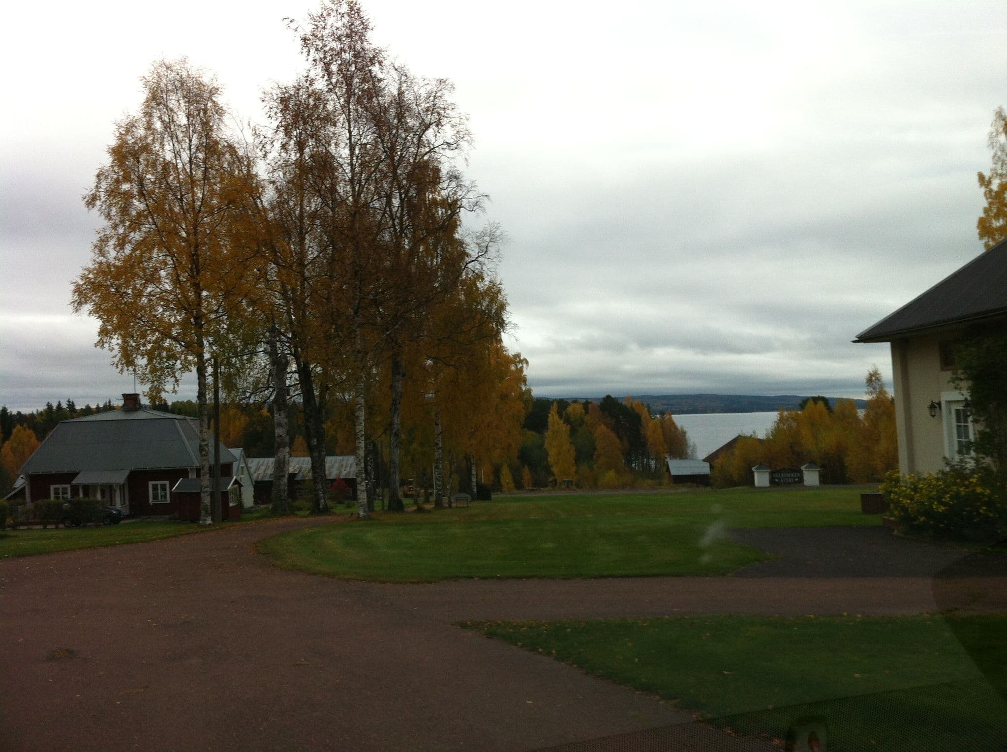 Street view near Bäcka Herrgård, Orsa — © ugz (CC BY-SA · Mapillary)