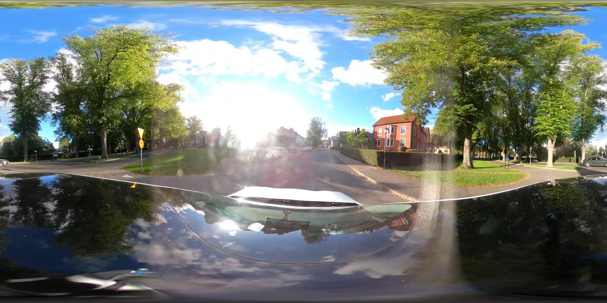 Street view near Slottshotellet, Kalmar — © peterleth (CC BY-SA · Mapillary)
