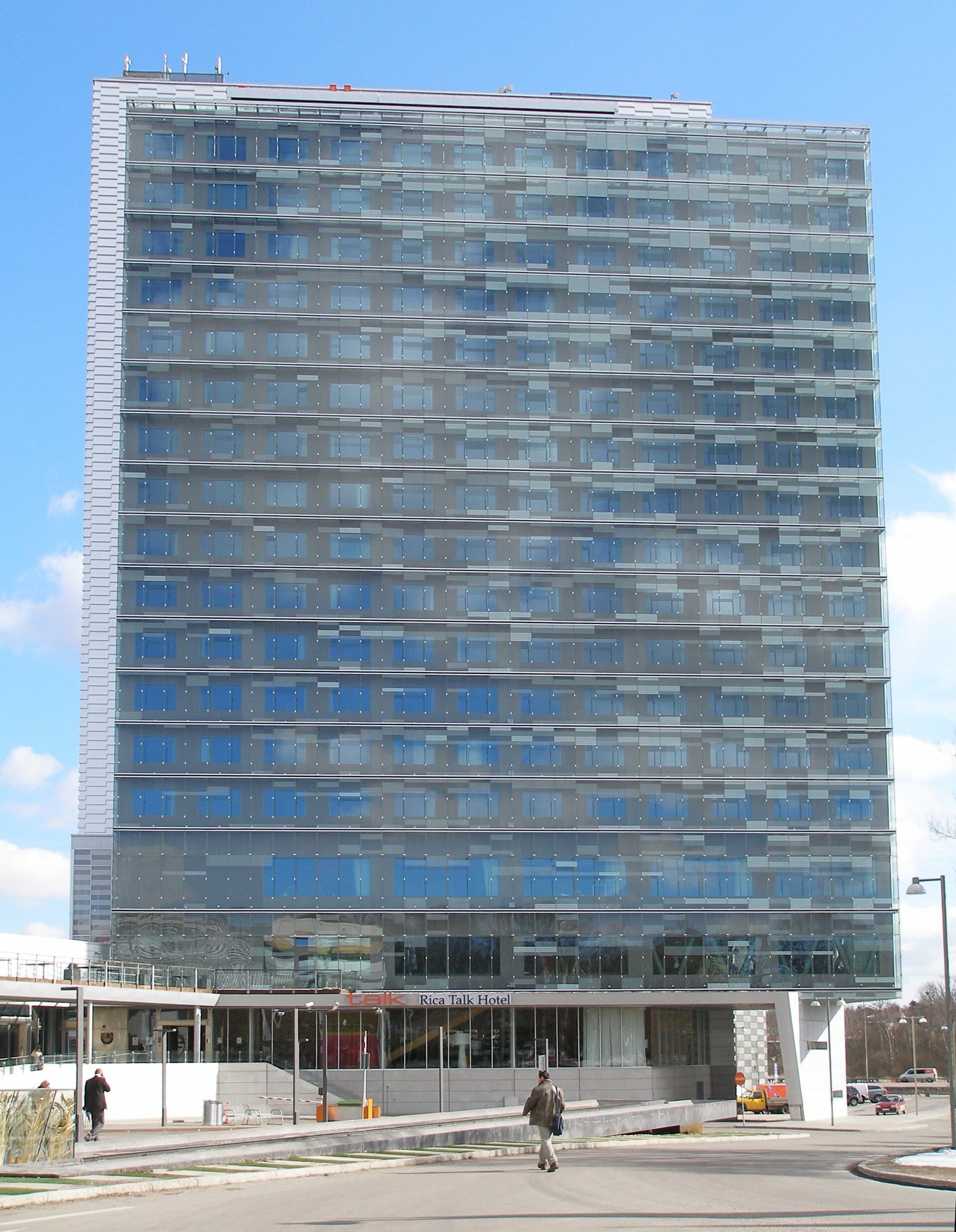 Scandic Talk Hotel (via Wikimedia Commons, CC BY 3.0)
