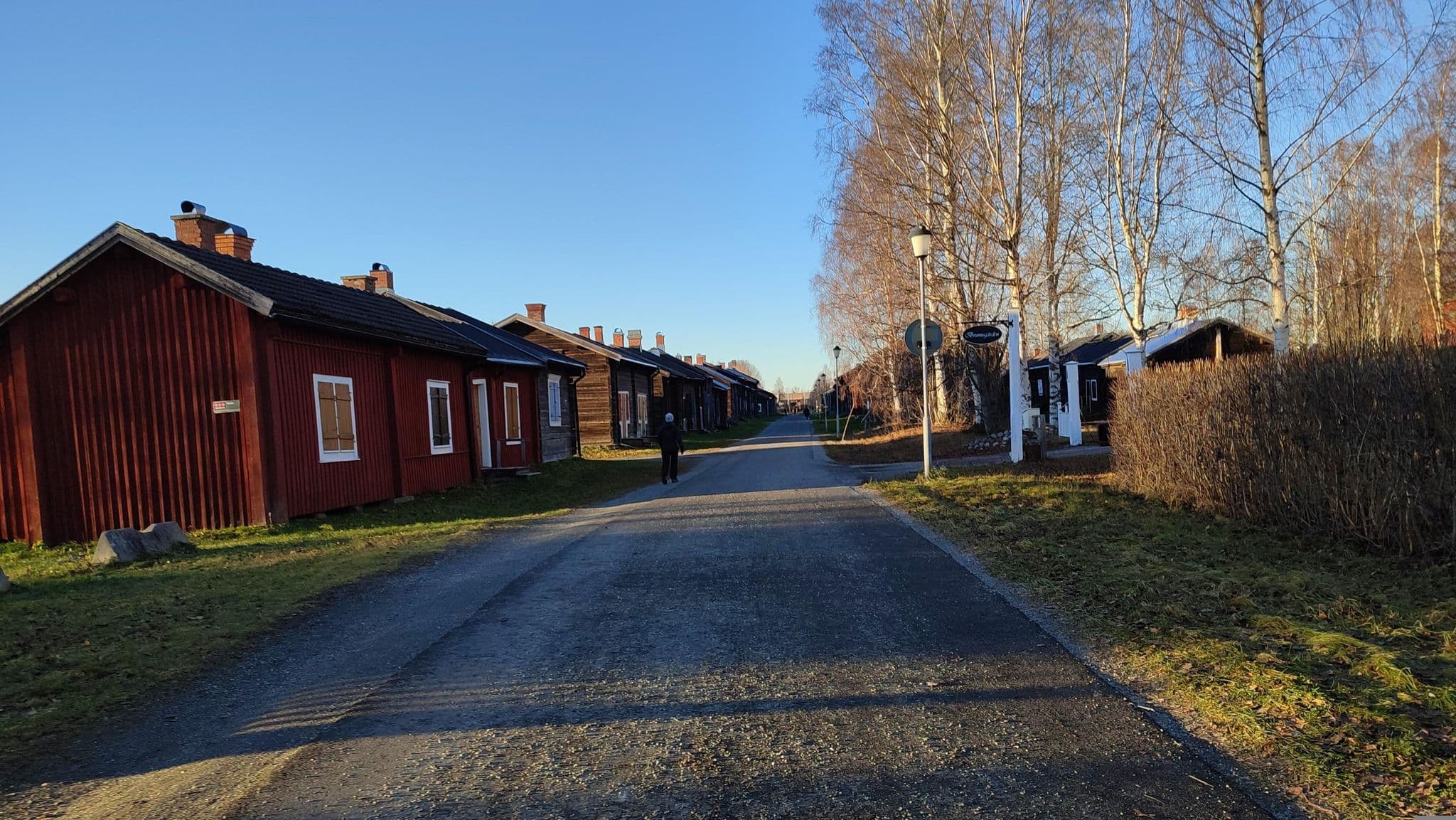 Street view near Brunnsgården, Skellefteå — © masterofnoroad (CC BY-SA · Mapillary)