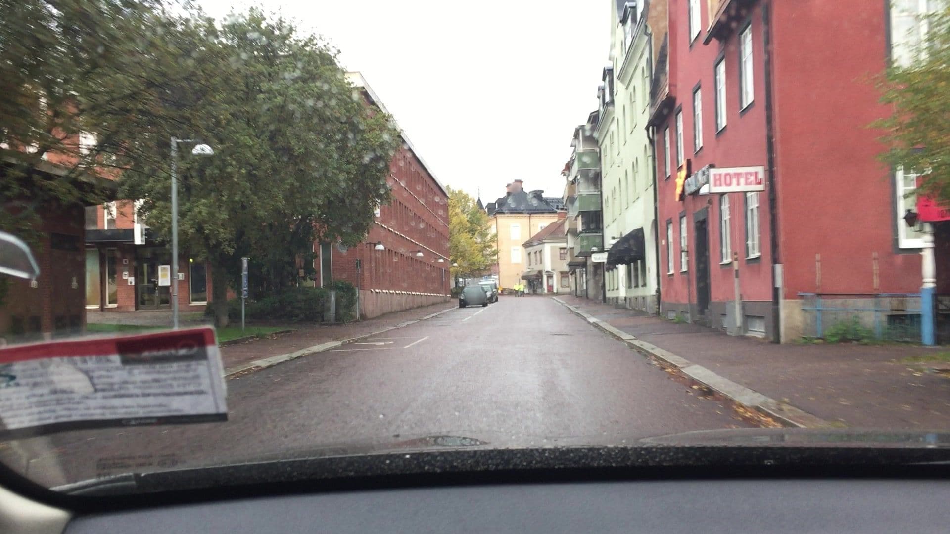 Street view near Hotel Borlänge, Borlänge — © lvl5 (CC BY-SA · Mapillary)