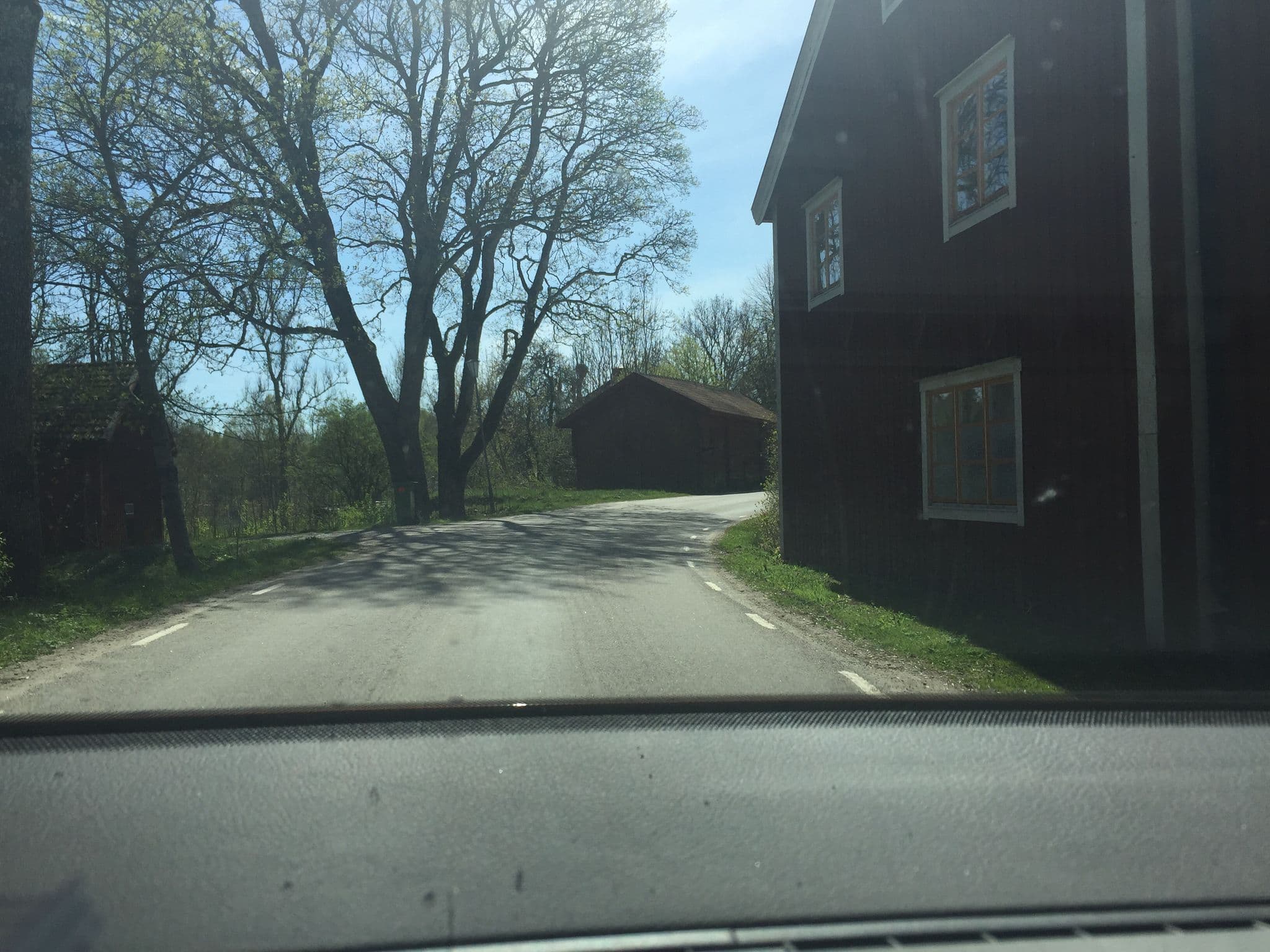 Street view near Hallagårdens B&B, Vintrosa — © valteris (CC BY-SA · Mapillary)