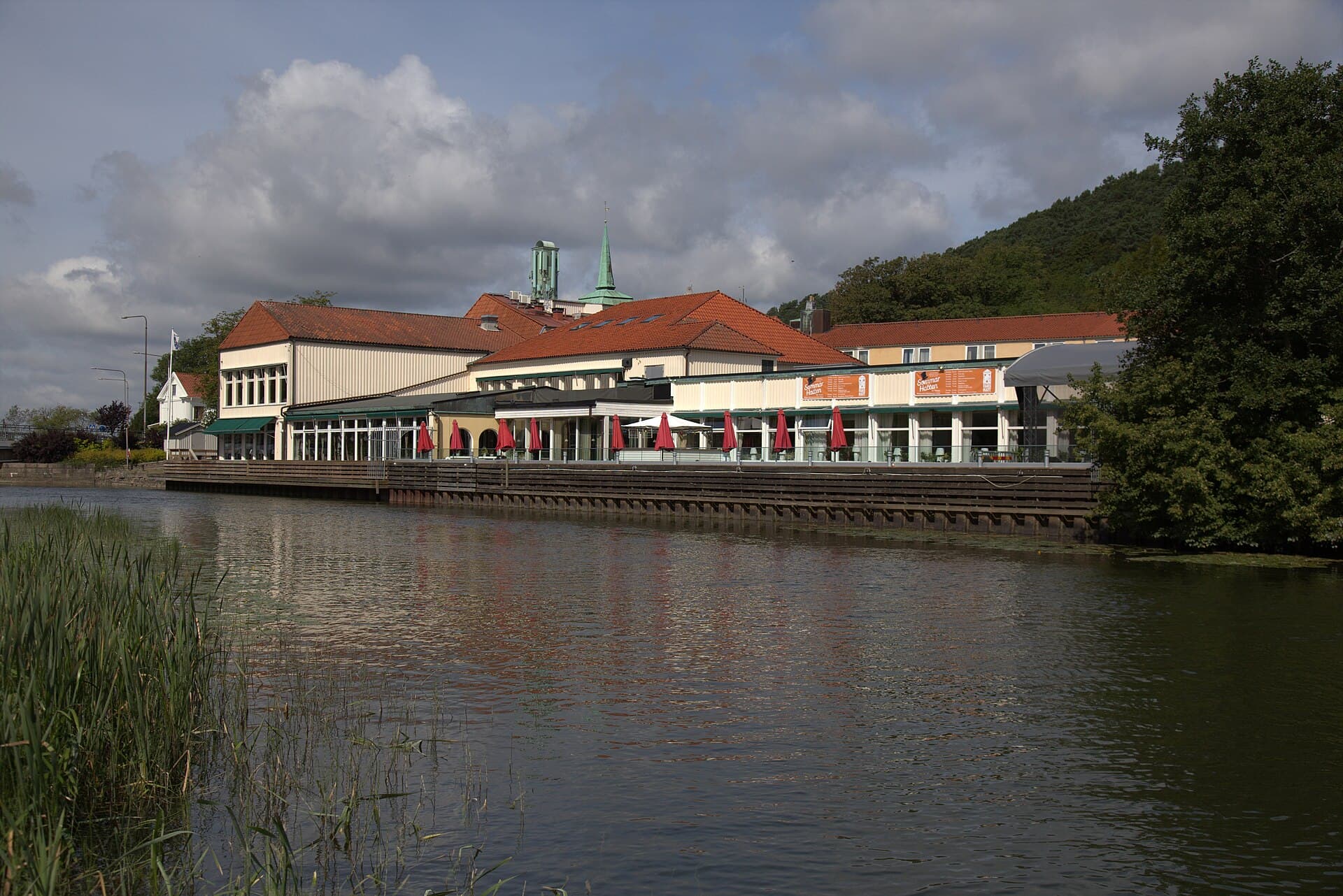 Hotell Fars Hatt (via Wikimedia Commons, CC BY 3.0)