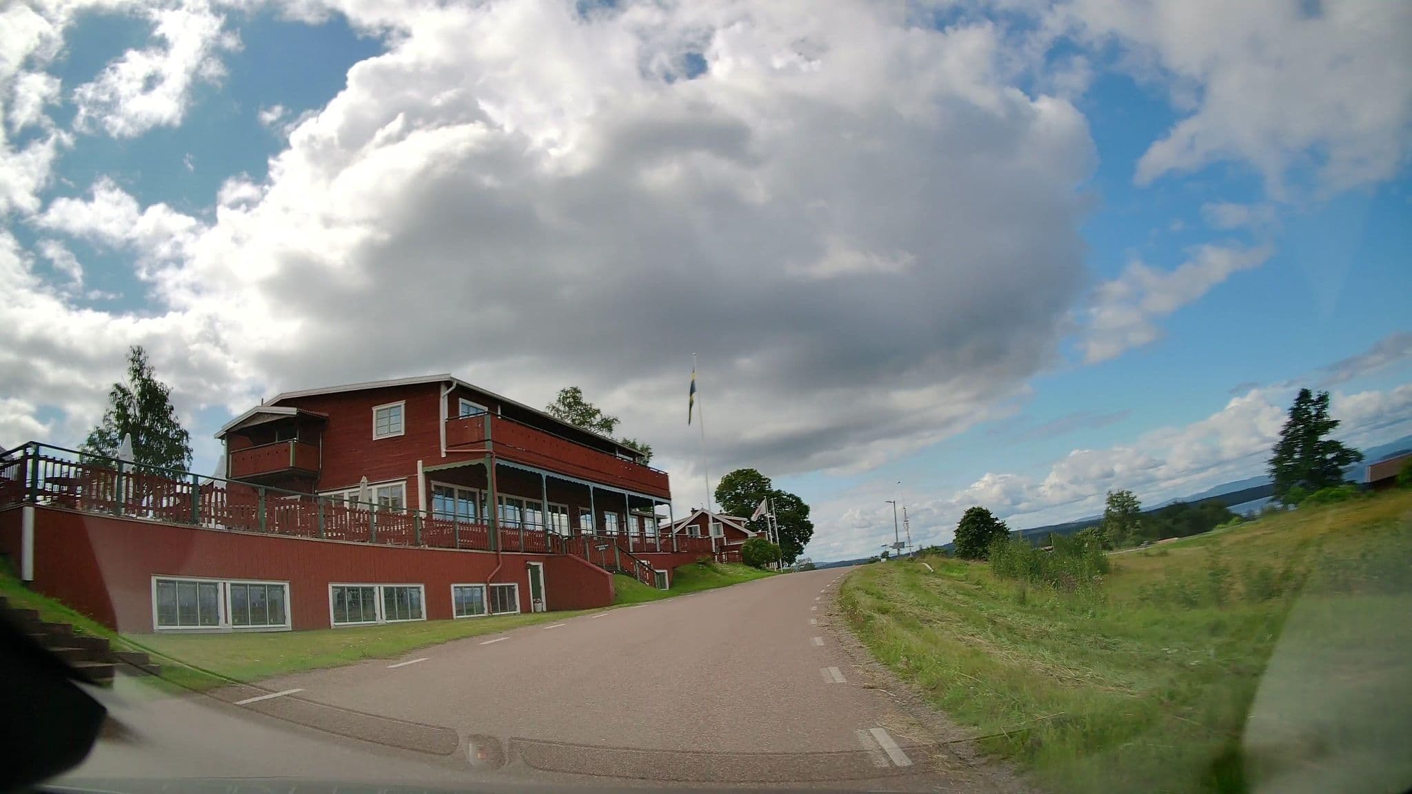 Street view near Tällbergsgården, Siljansnäs — © bruno360 (CC BY-SA · Mapillary)