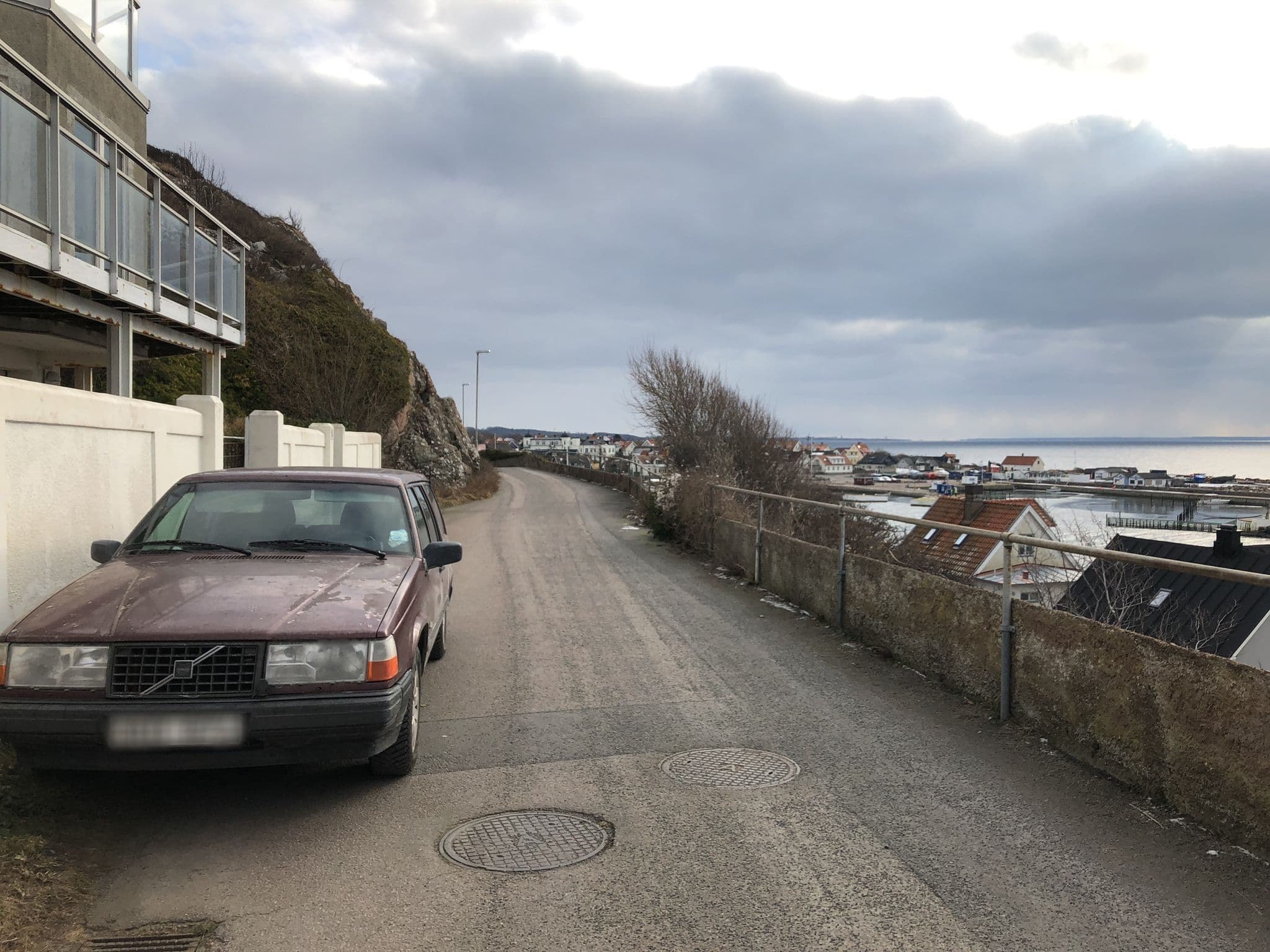 Street view near Pensionat Strandgården, Höganäs — © jesolem (CC BY-SA · Mapillary)