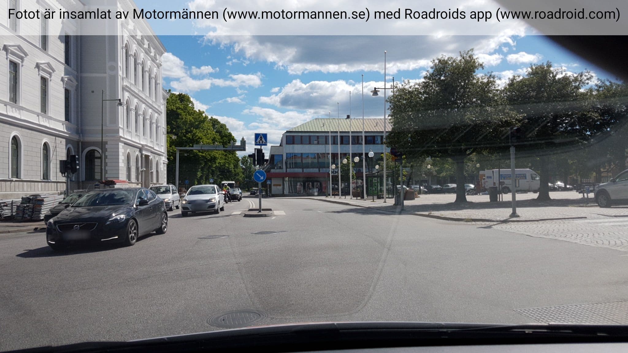 Street view near Stadshotellet, Mariestad — © roadroid (CC BY-SA · Mapillary)