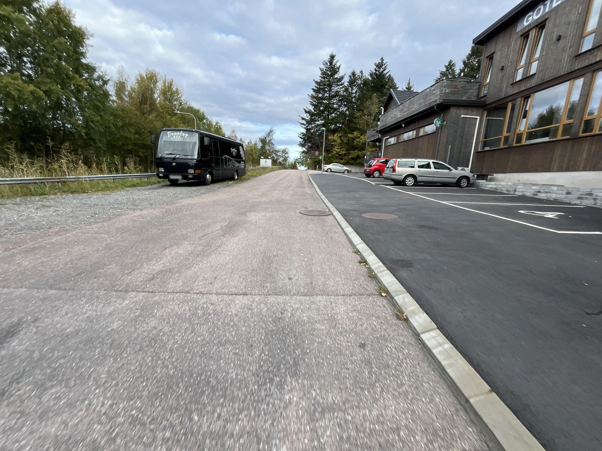 Street view near Treetop Spa, Hangout & Hotel, Gothenburg — © bjober001 (CC BY-SA · Mapillary)