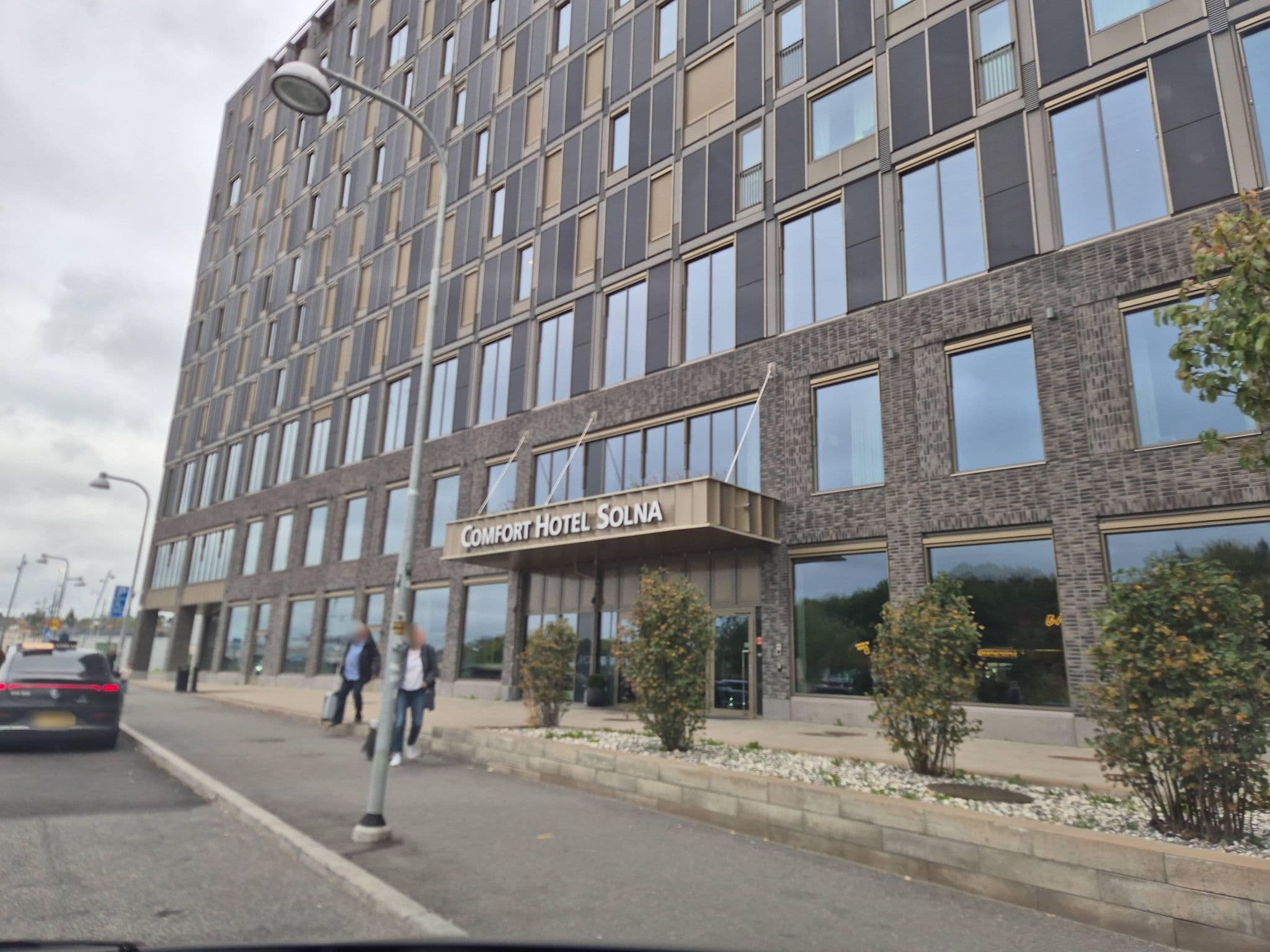 Street view near Comfort Hotel Solna, Råsunda — © jopparn (CC BY-SA · Mapillary)