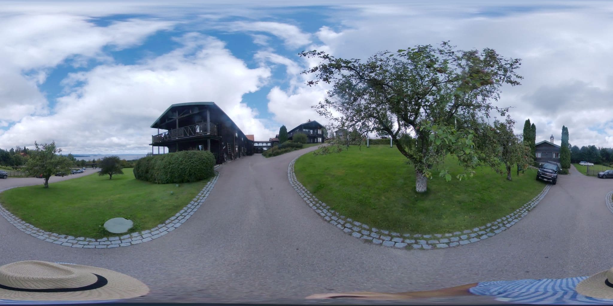 Street view near Green Hotel, Siljansnäs — © bruno360 (CC BY-SA · Mapillary)