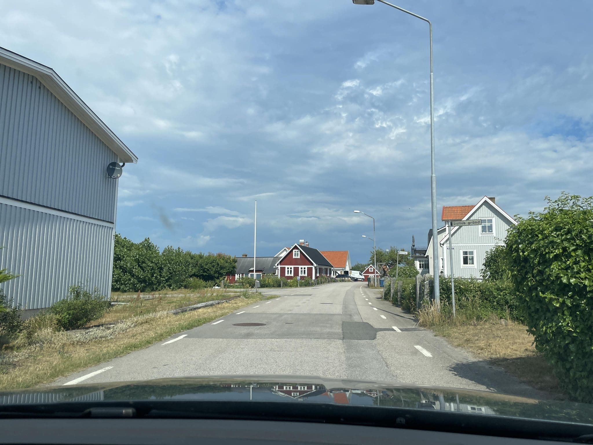 Street view near Villa Sharevik, Hällevik — © adville (CC BY-SA · Mapillary)