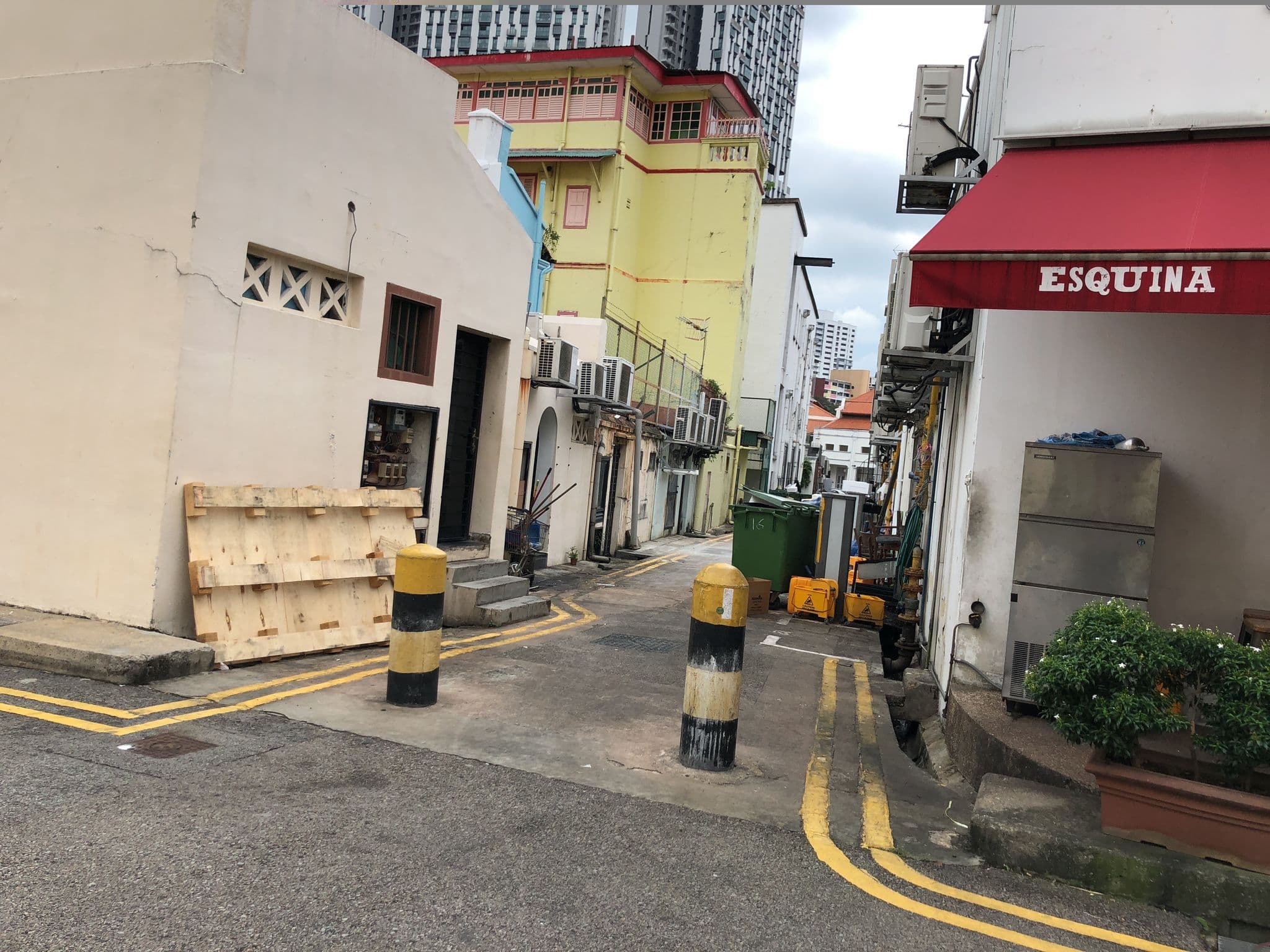 Street view near Hotel 81 (Cosy), Outram Park — © jeanchan21 (CC BY-SA · Mapillary)
