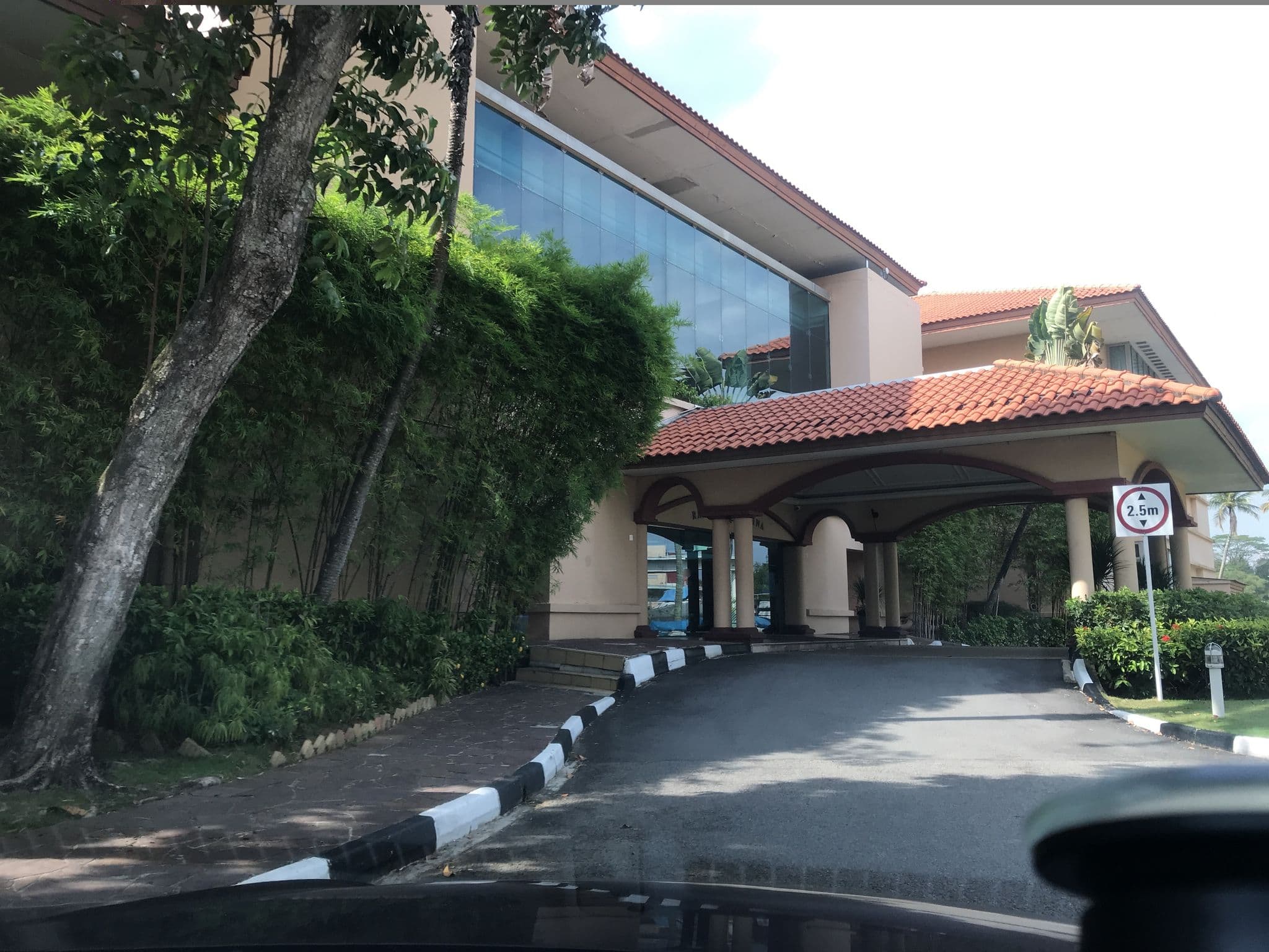 Street view near RM Hotel, Boon Lay — © mappylarry (CC BY-SA · Mapillary)