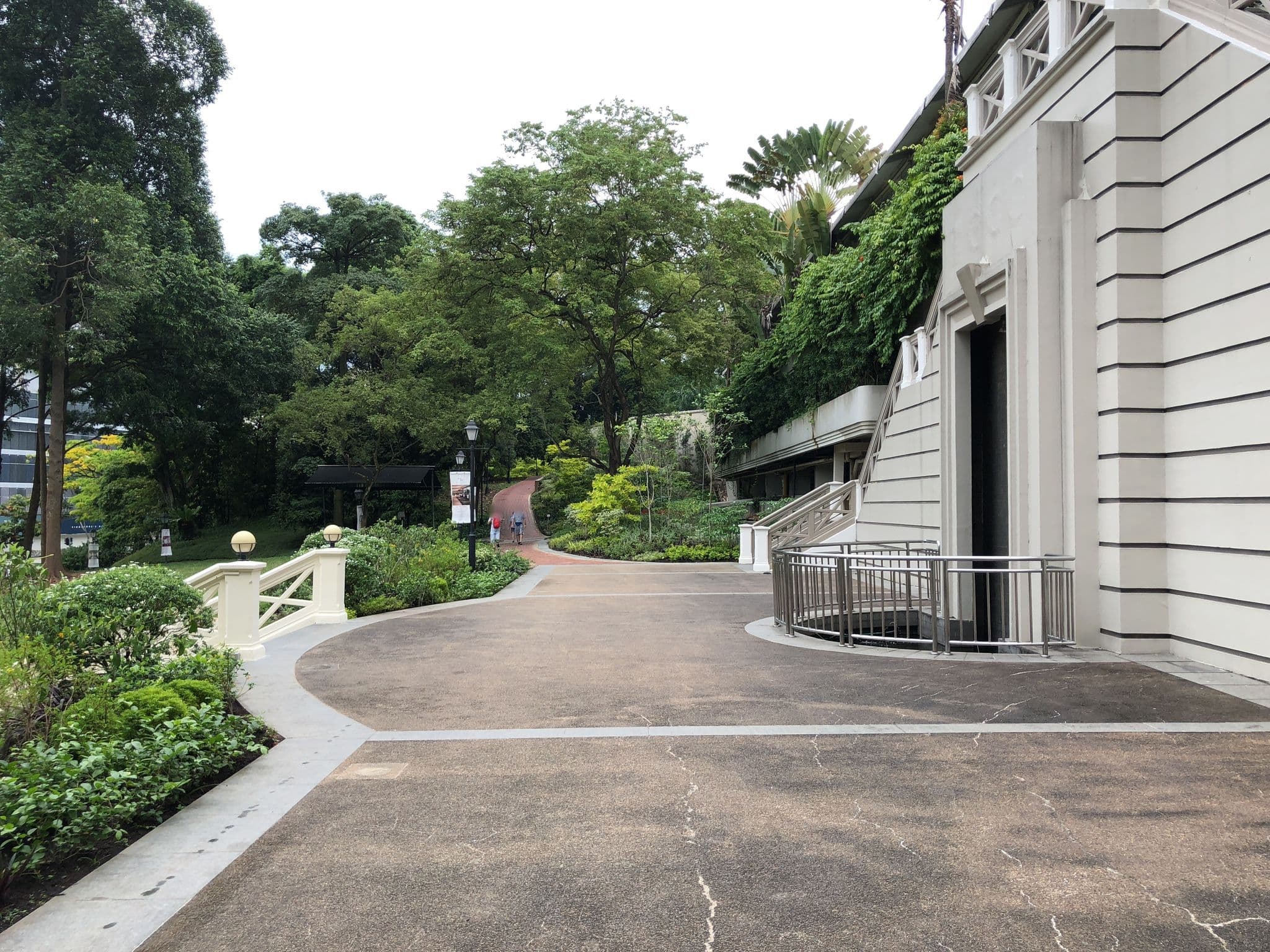 Street view near METT Singapore, Oxley — © whywhyd (CC BY-SA · Mapillary)