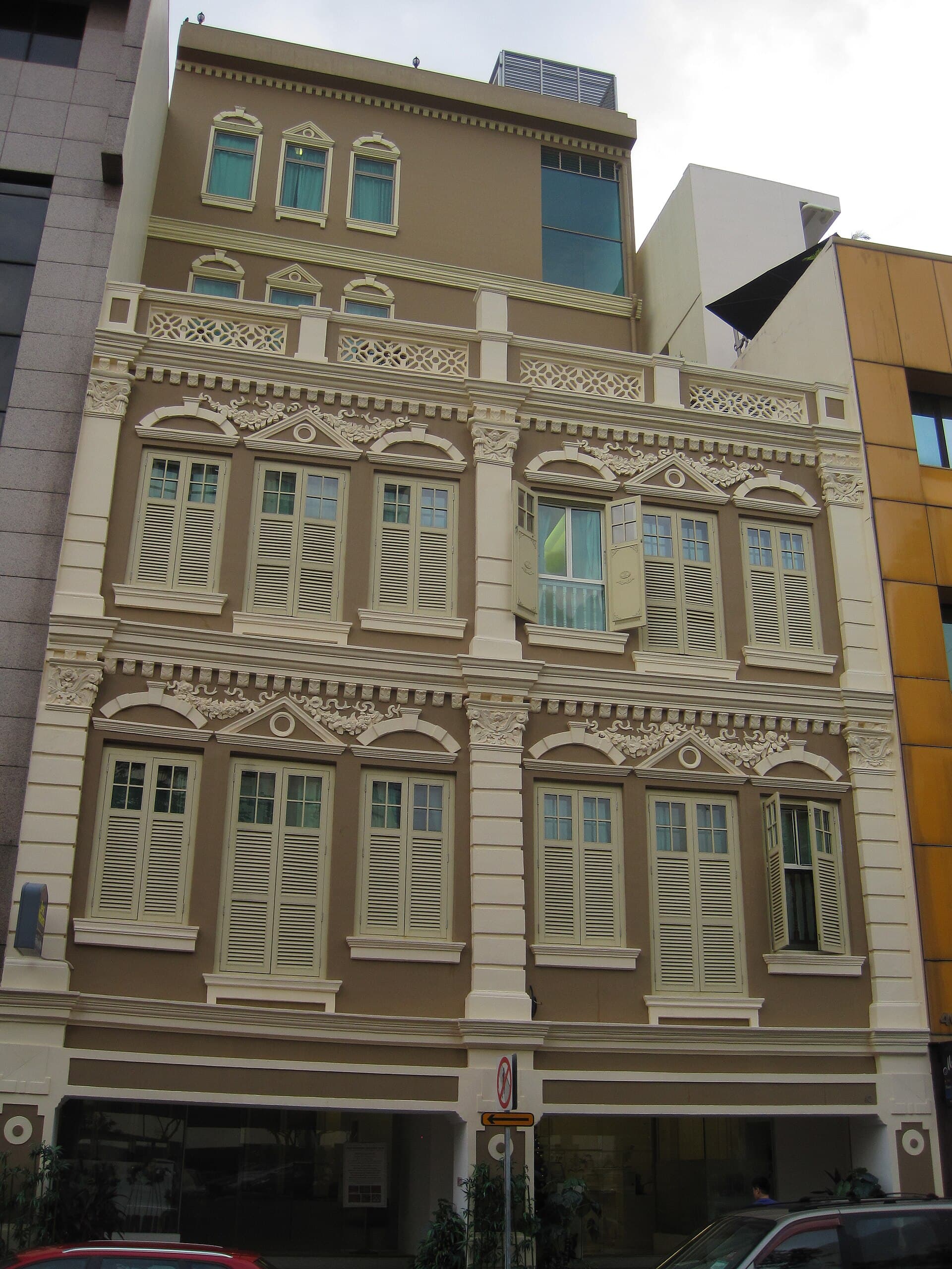 Jayleen 1918 Hotel (via Wikimedia Commons, CC BY-SA 4.0)