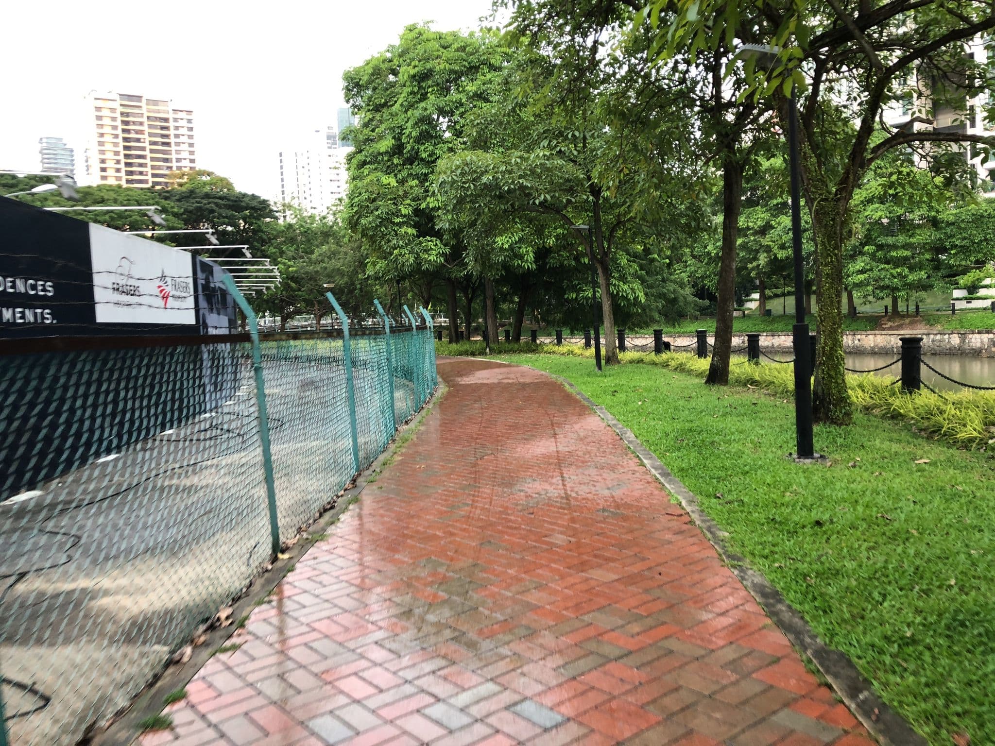 Street view near Fraser Residence Promenade, River Valley — © whywhyd (CC BY-SA · Mapillary)