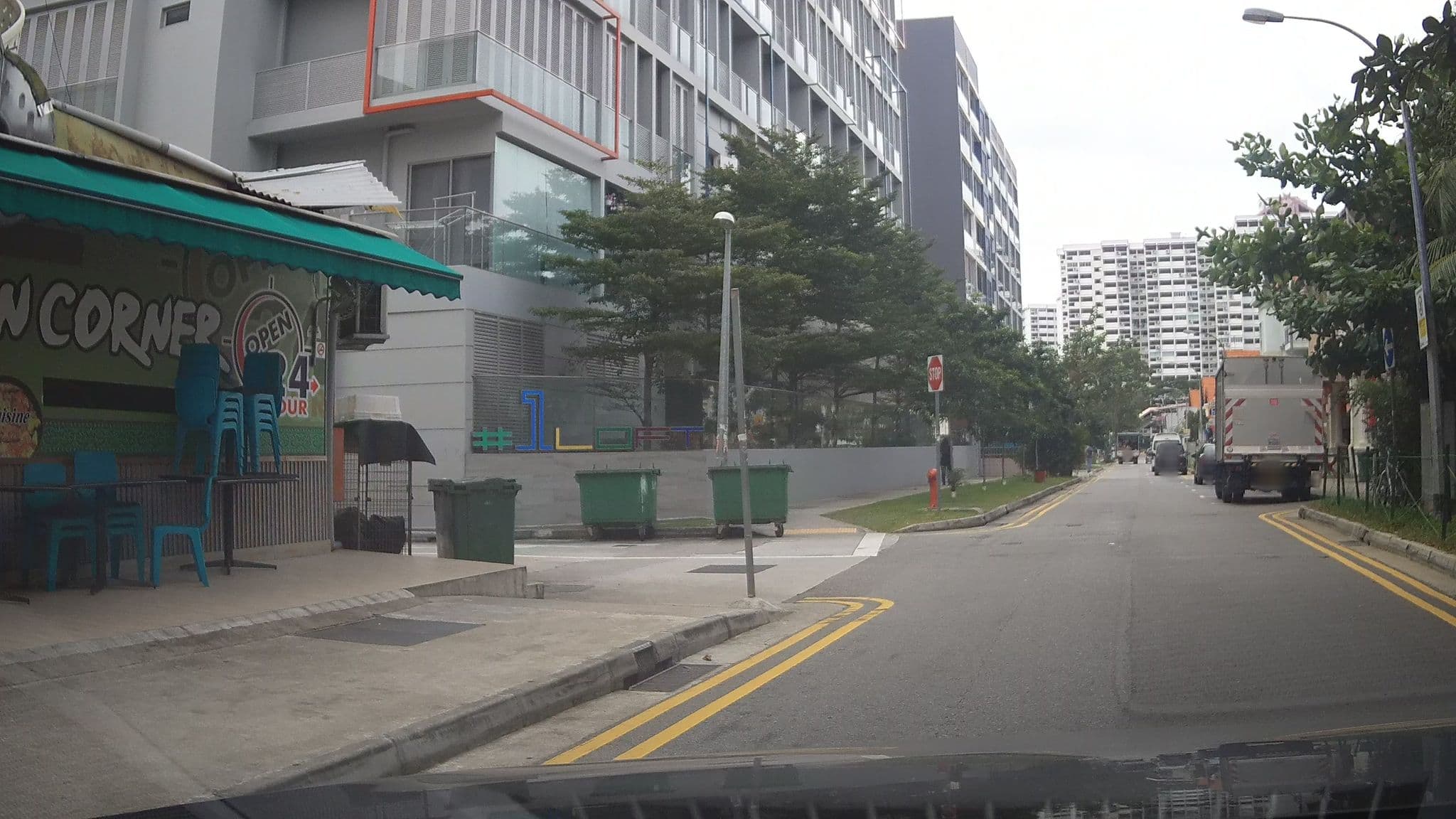 Street view near Lai Ming Hotel, Geylang — © ashishgrab (CC BY-SA · Mapillary)