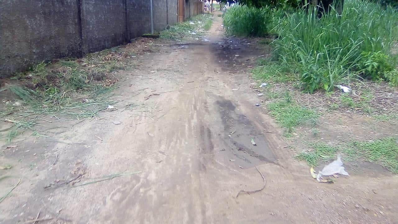 Street view near Beacon Lodge, Bo — © sallieusesay (CC BY-SA · Mapillary)