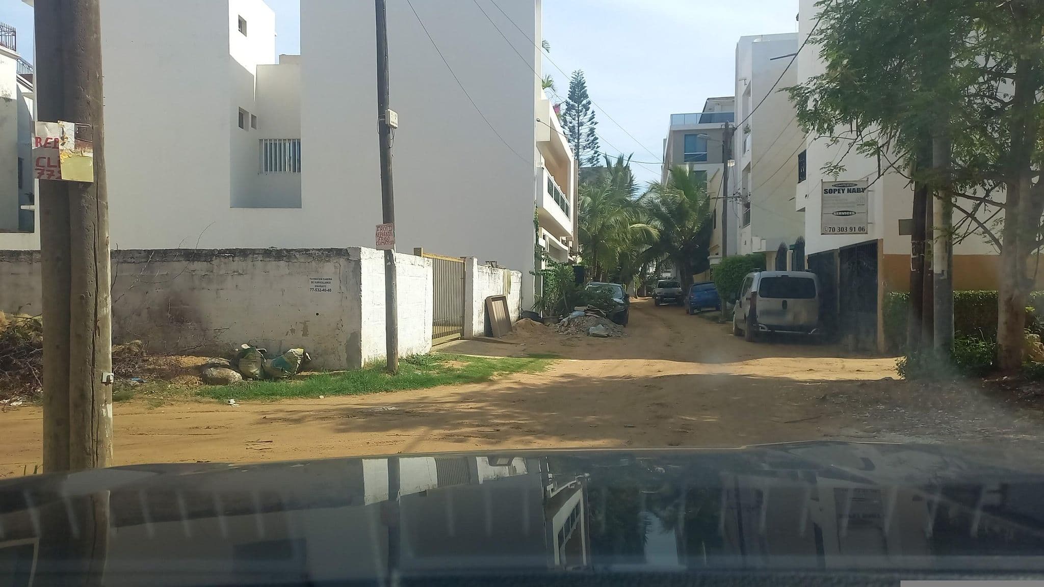 Street view near La Villa 126, Mermoz Boabab — © aksentini (CC BY-SA · Mapillary)