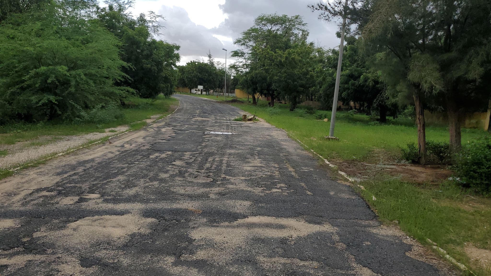 Street view near Maison de l'Université, Saint-Louis — © ibou1003 (CC BY-SA · Mapillary)