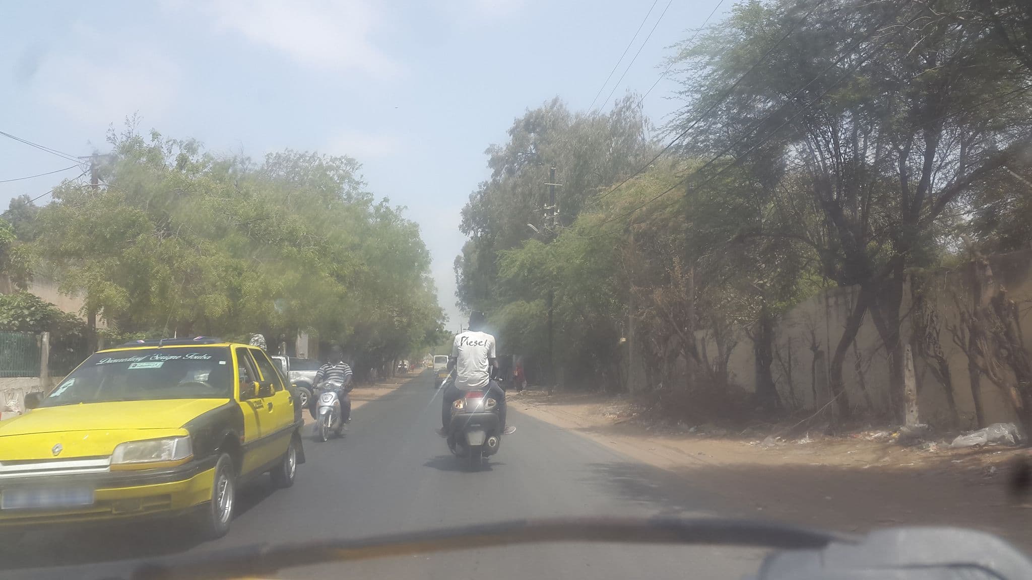 Street view near Bâtiment H11, Dakar — © yazidethior (CC BY-SA · Mapillary)