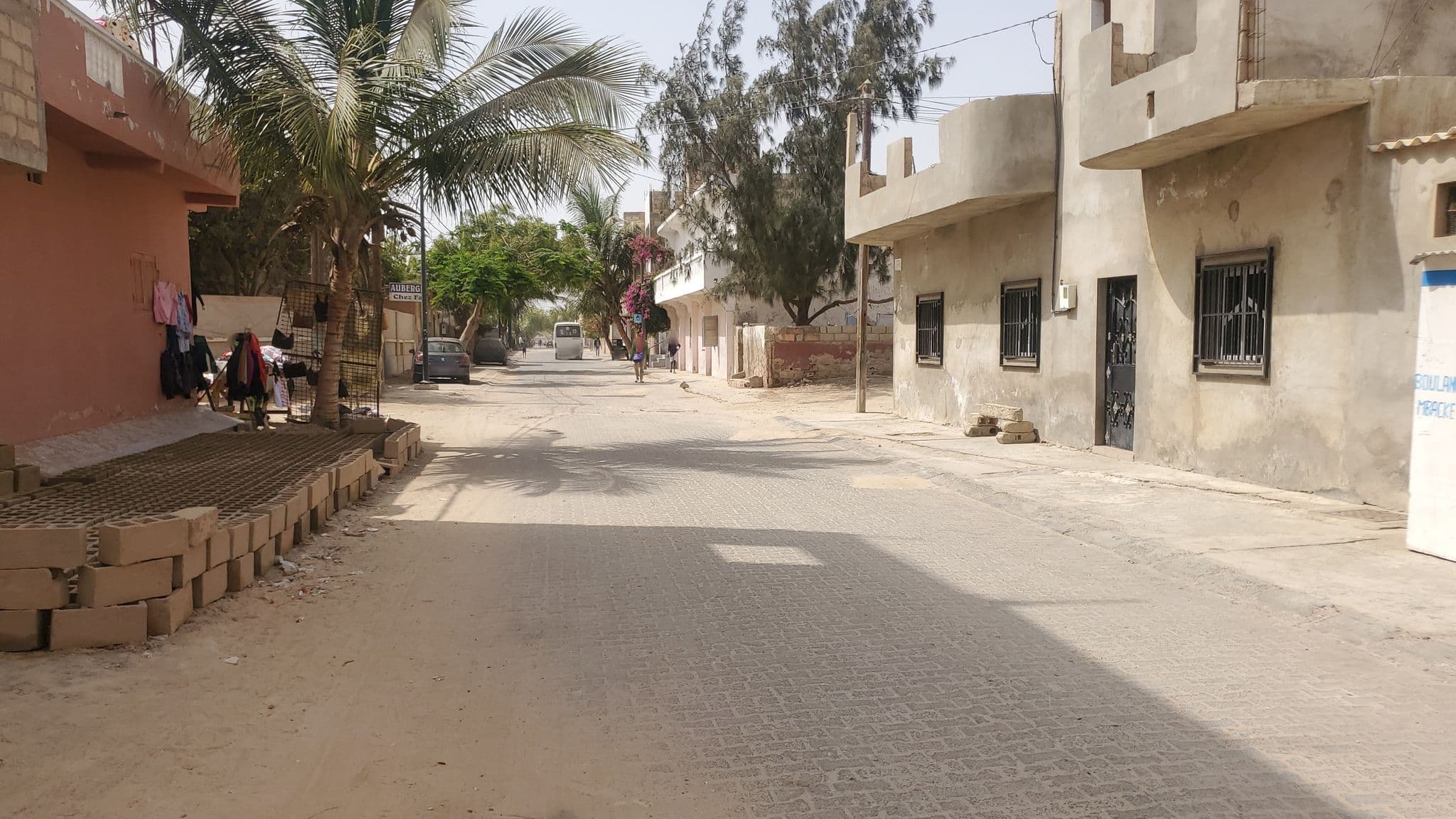 Street view near Auberge Chez Fa, Saint-Louis — © ibou1003 (CC BY-SA · Mapillary)