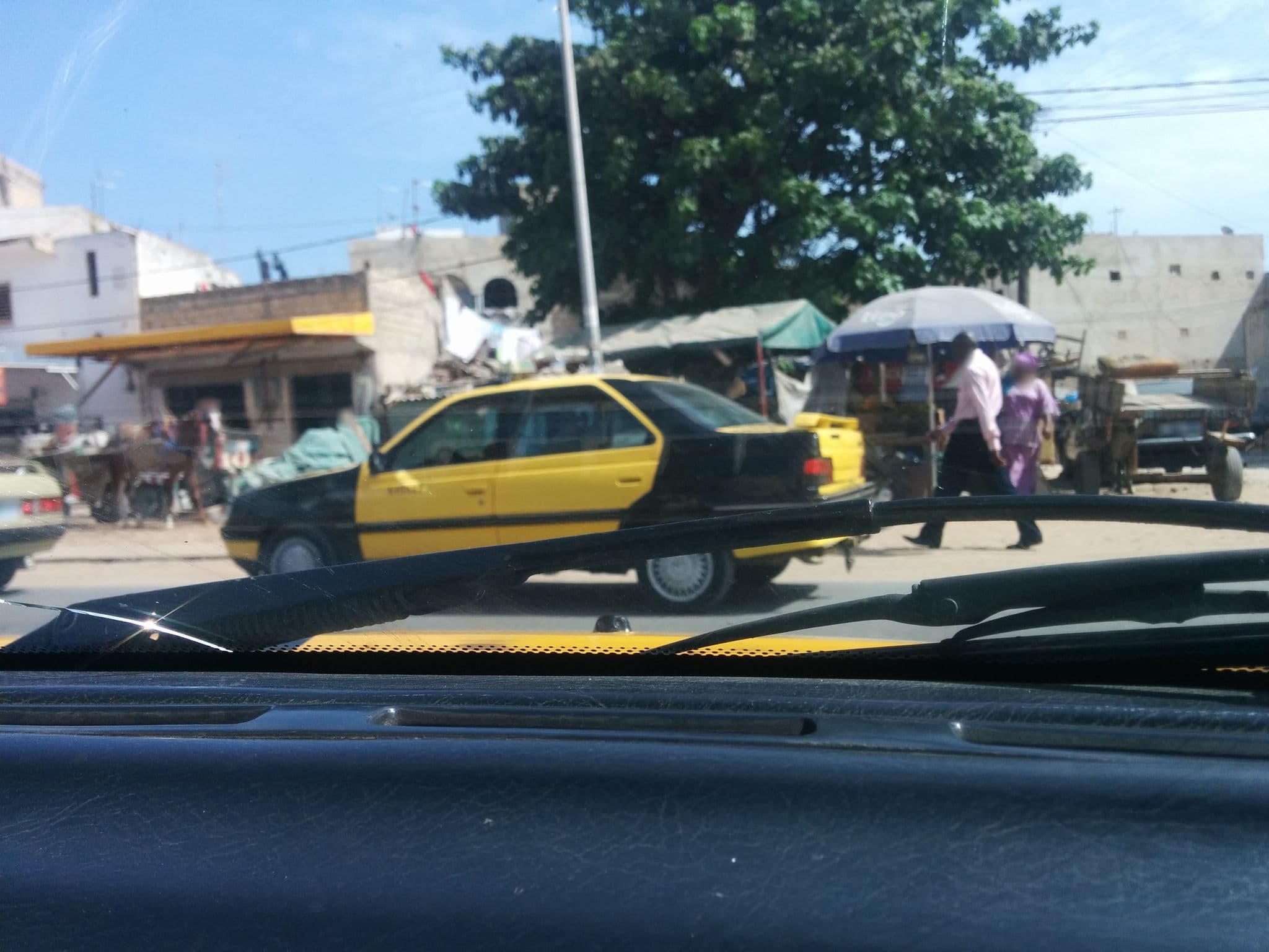 Street view near Chez tonton aliou, Mermoz Boabab — © laminendiaye (CC BY-SA · Mapillary)