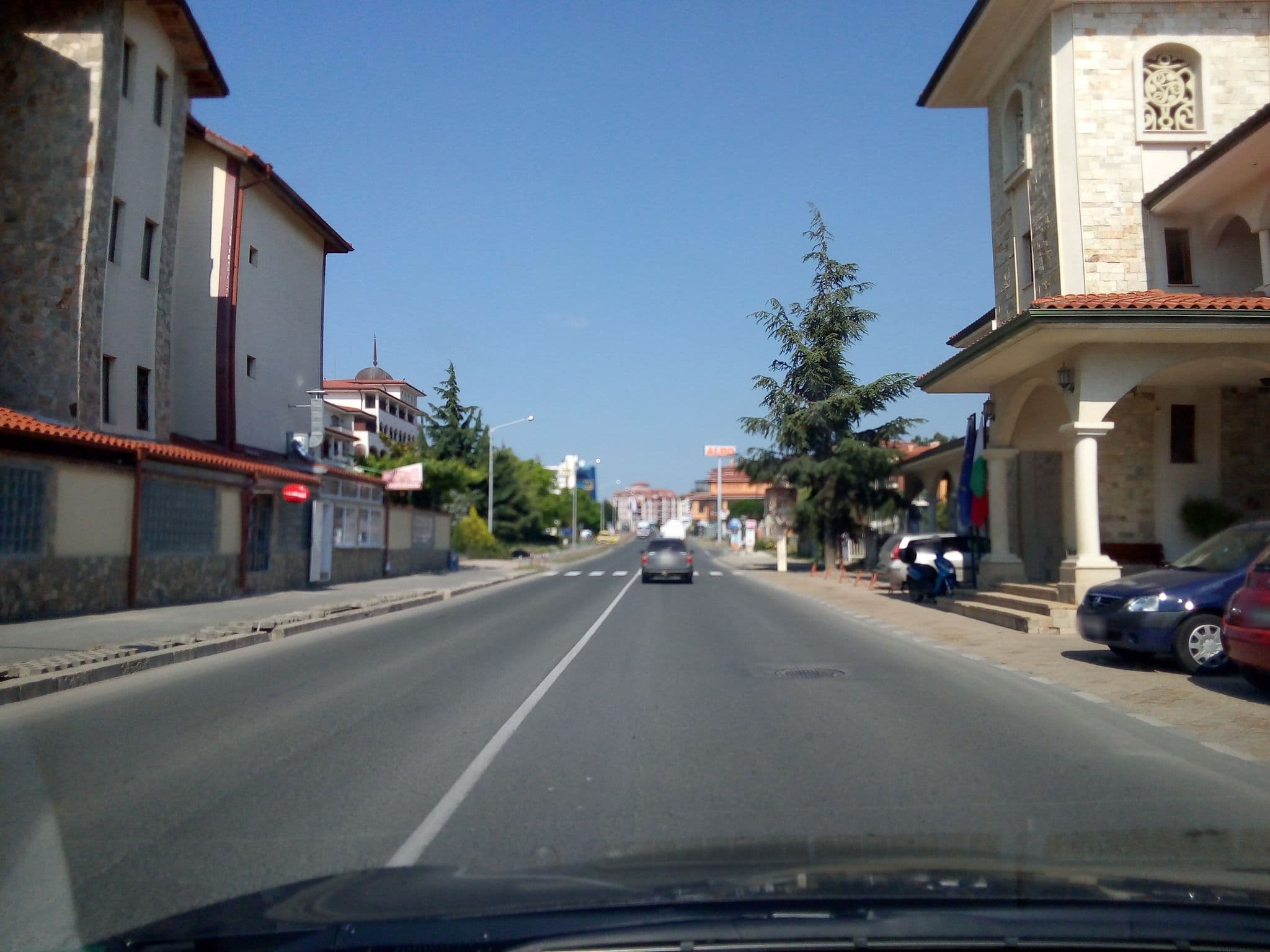 Street view near Sunrise Complex, Sveti Vlas