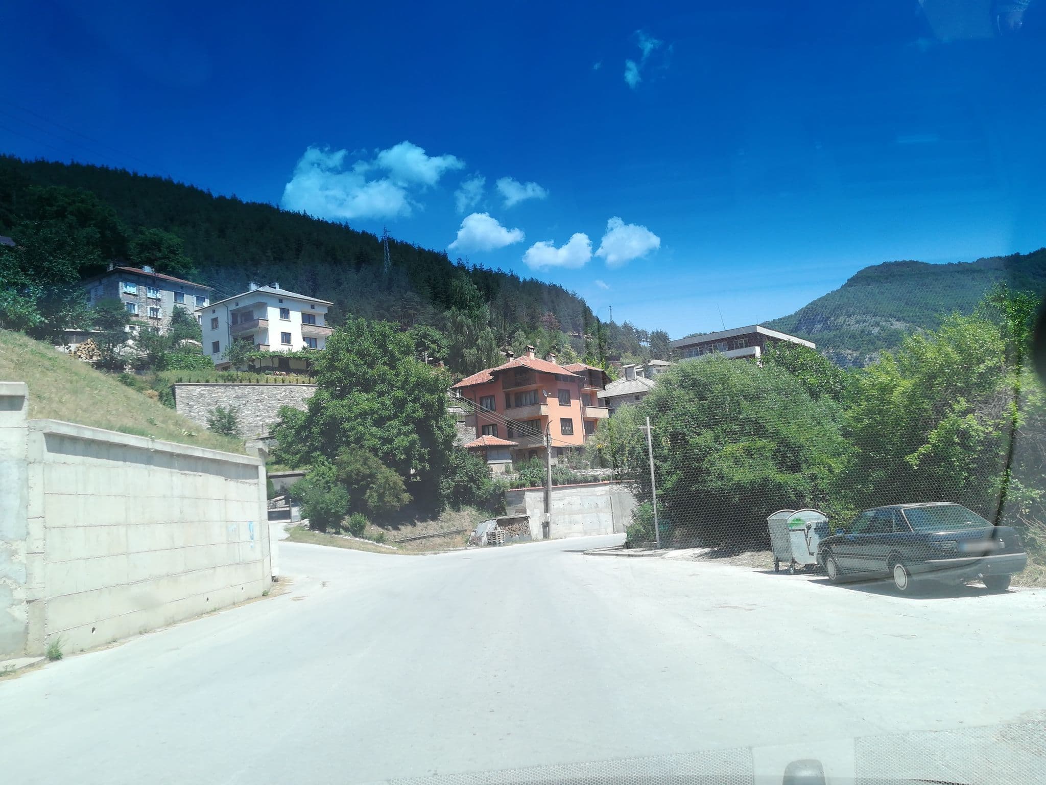 Street view near Brod Lucky, Laki — © ivanov (CC BY-SA · Mapillary)