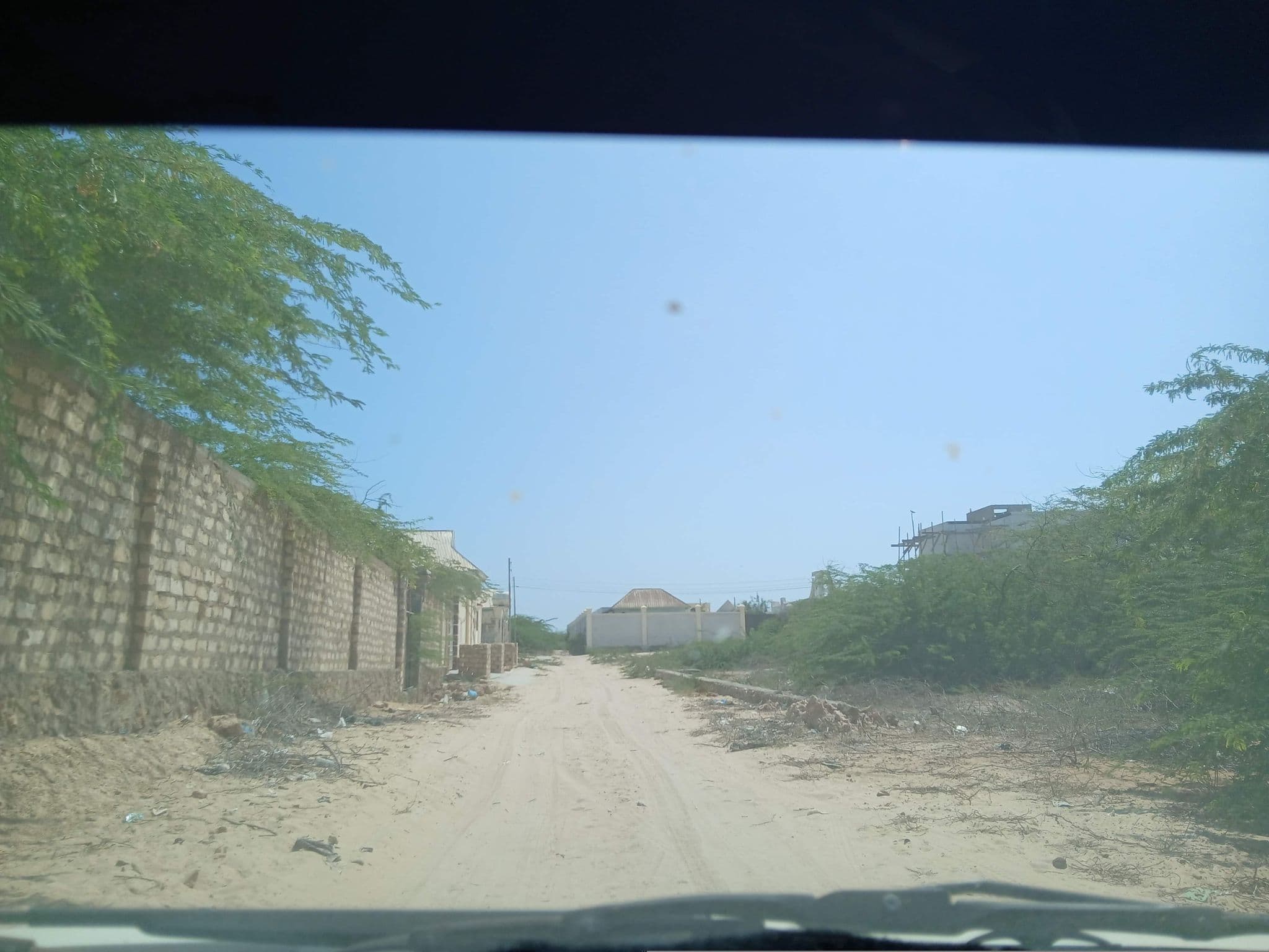 Street view near Mecca Hotel, Kismayo — © Mohadheere129045 (CC BY-SA · Mapillary)
