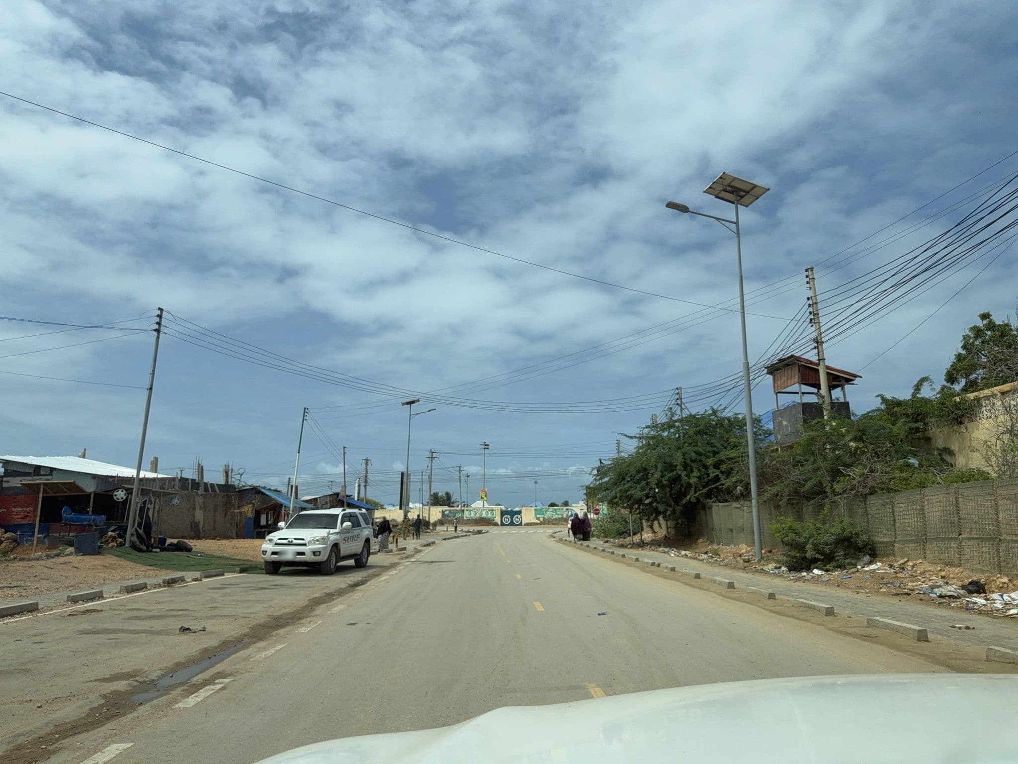 Street view near Rotana Hotel, Kismayo — © nagaadkis (CC BY-SA · Mapillary)