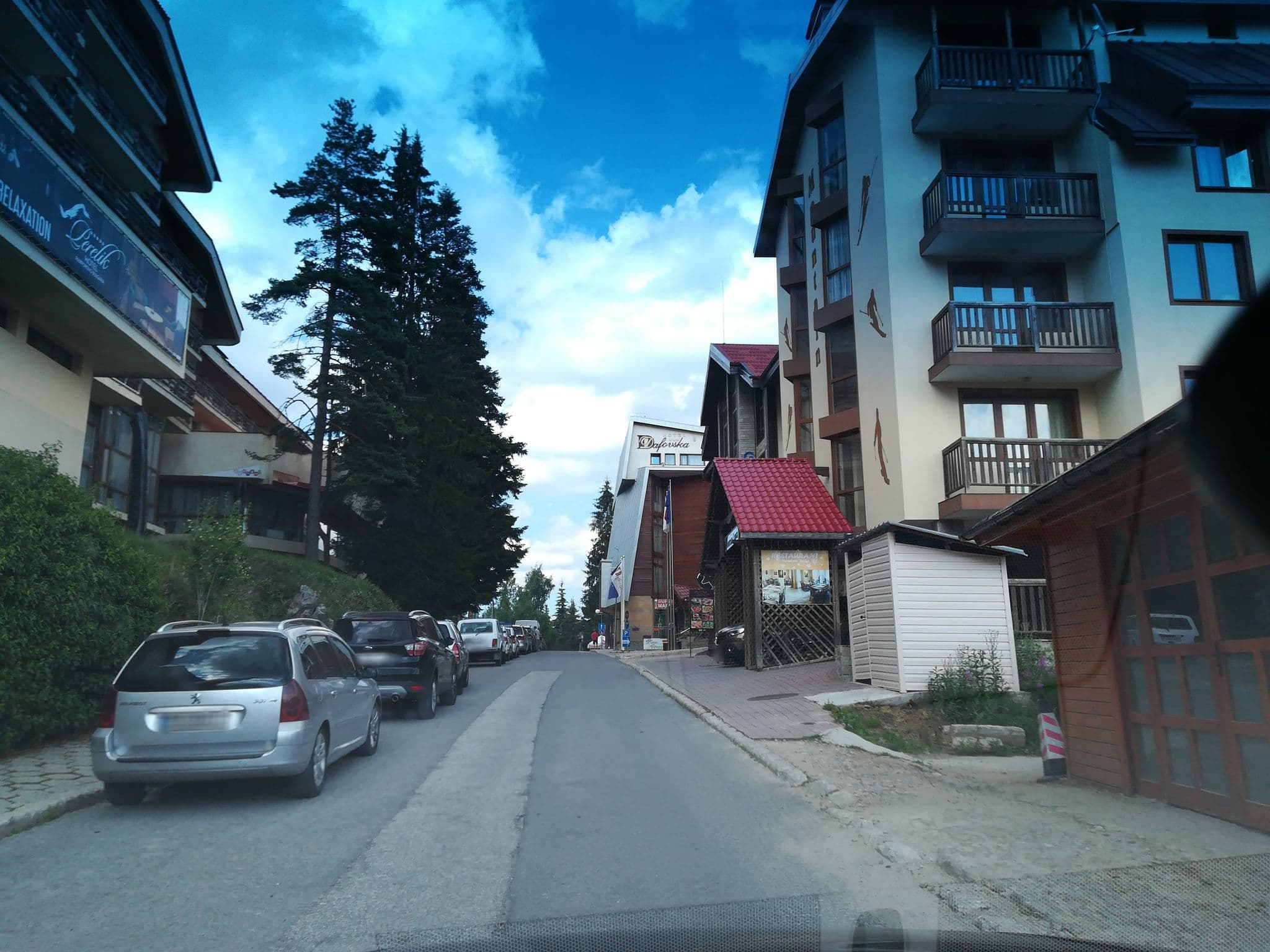 Street view near Perelic, Chepelare — © ivanov (CC BY-SA · Mapillary)