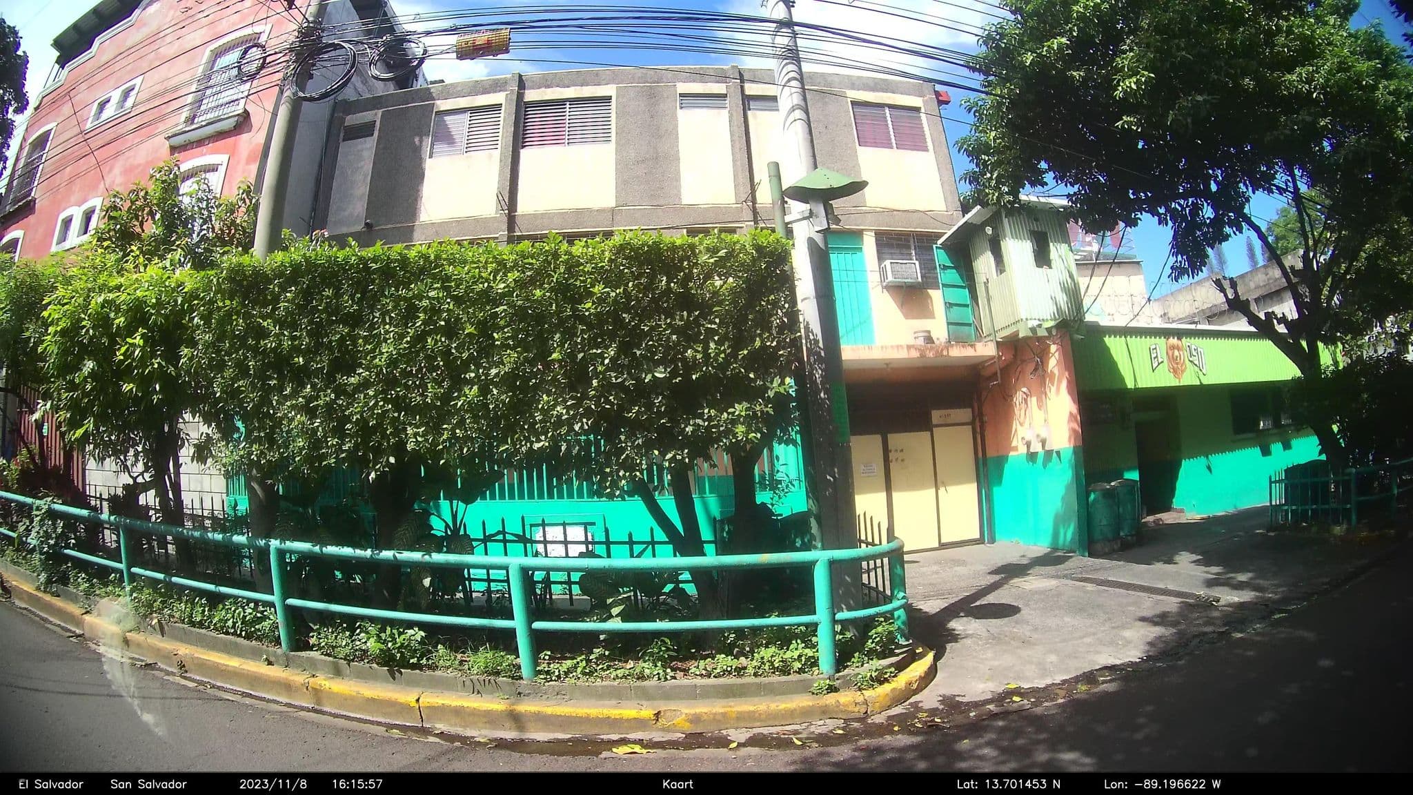Street view near Hotel El oso, San Salvador — © kaart_2 (CC BY-SA · Mapillary)