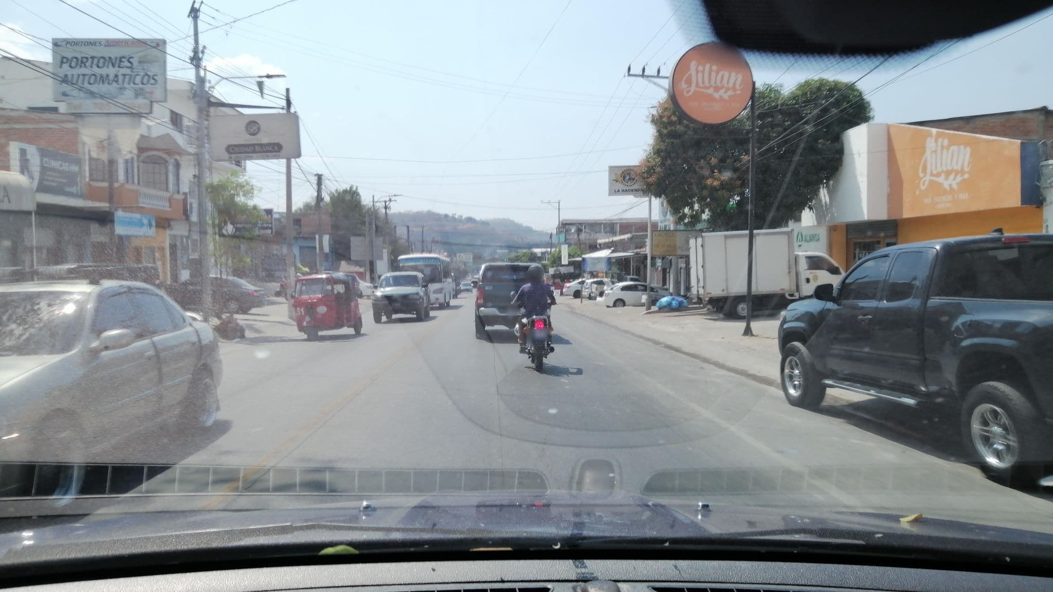 Street view near Hotel Centroamérica, Metapán — © richardcontre (CC BY-SA · Mapillary)