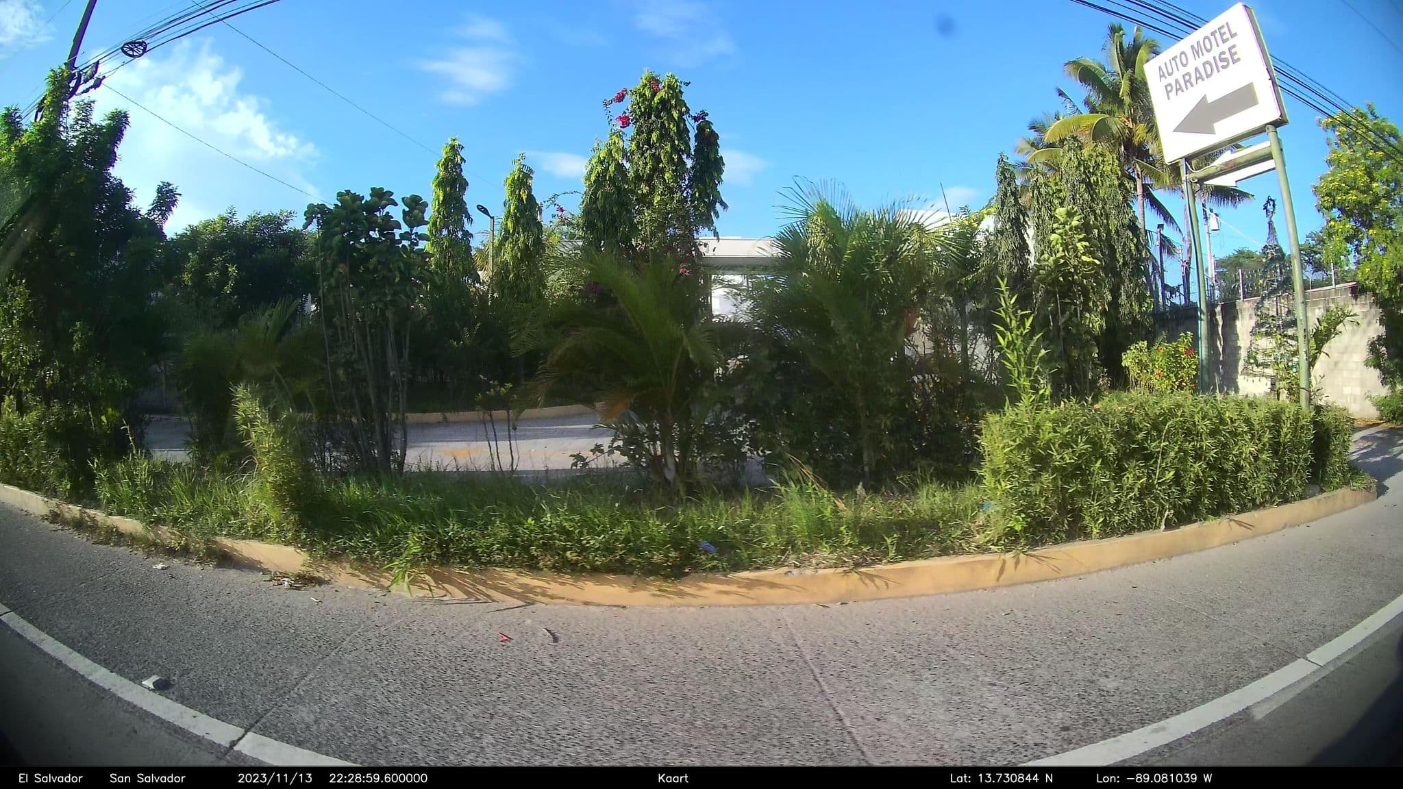 Street view near Auto Hotel Paradise, Ilopango — © kaart_2 (CC BY-SA · Mapillary)