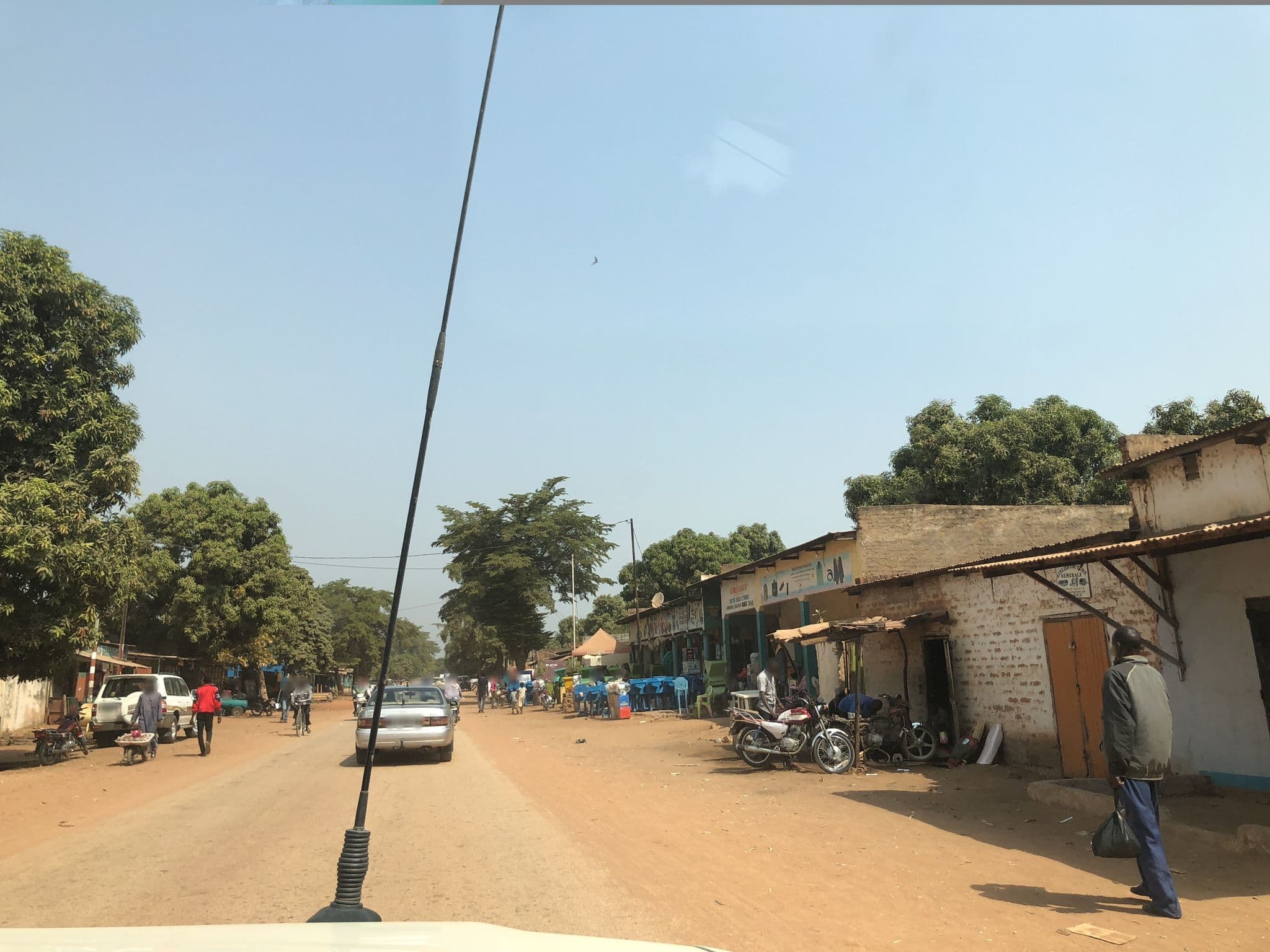 Street view near Hôtel Djimra, Moundou — © peltiern (CC BY-SA · Mapillary)