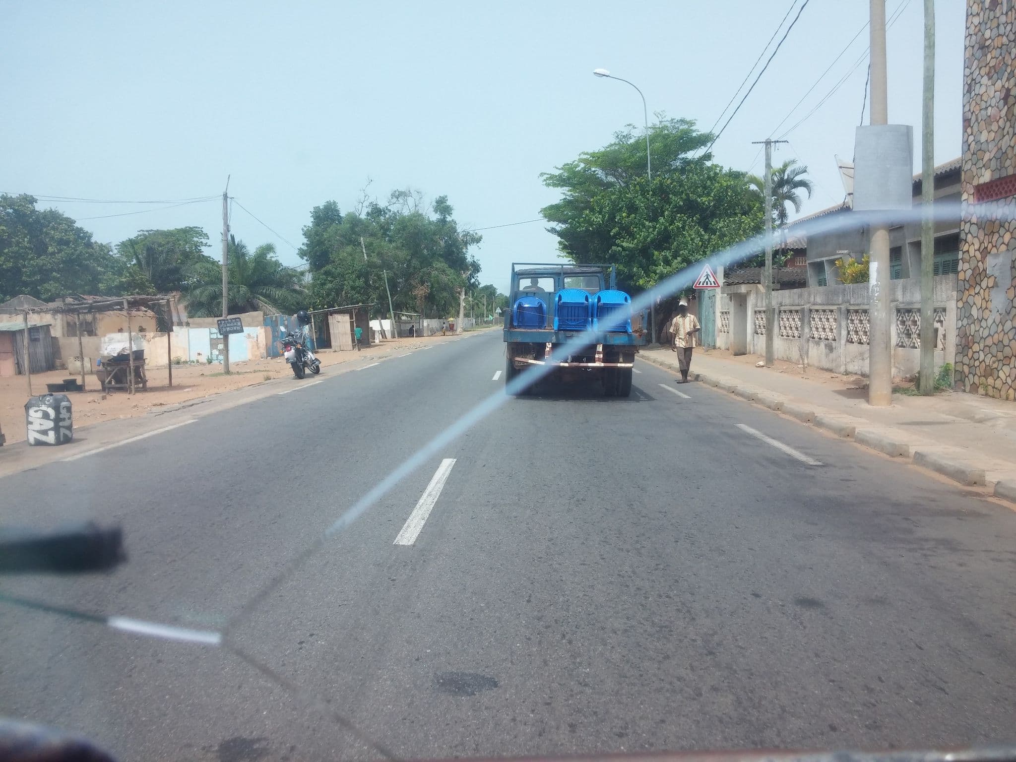 Street view near BECCA hôtel, Aného — © hoavo (CC BY-SA · Mapillary)