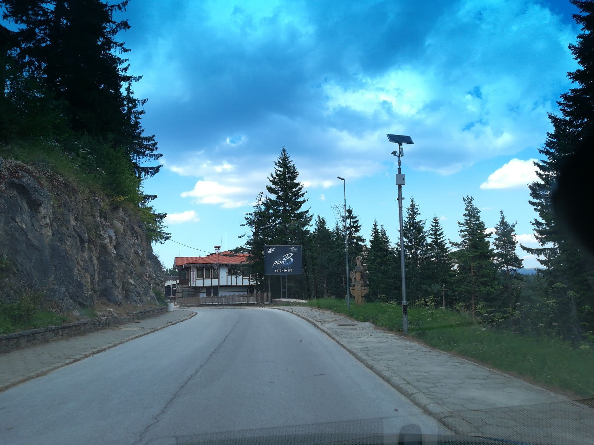 Street view near Prespa Hotel, Chepelare — © ivanov (CC BY-SA · Mapillary)