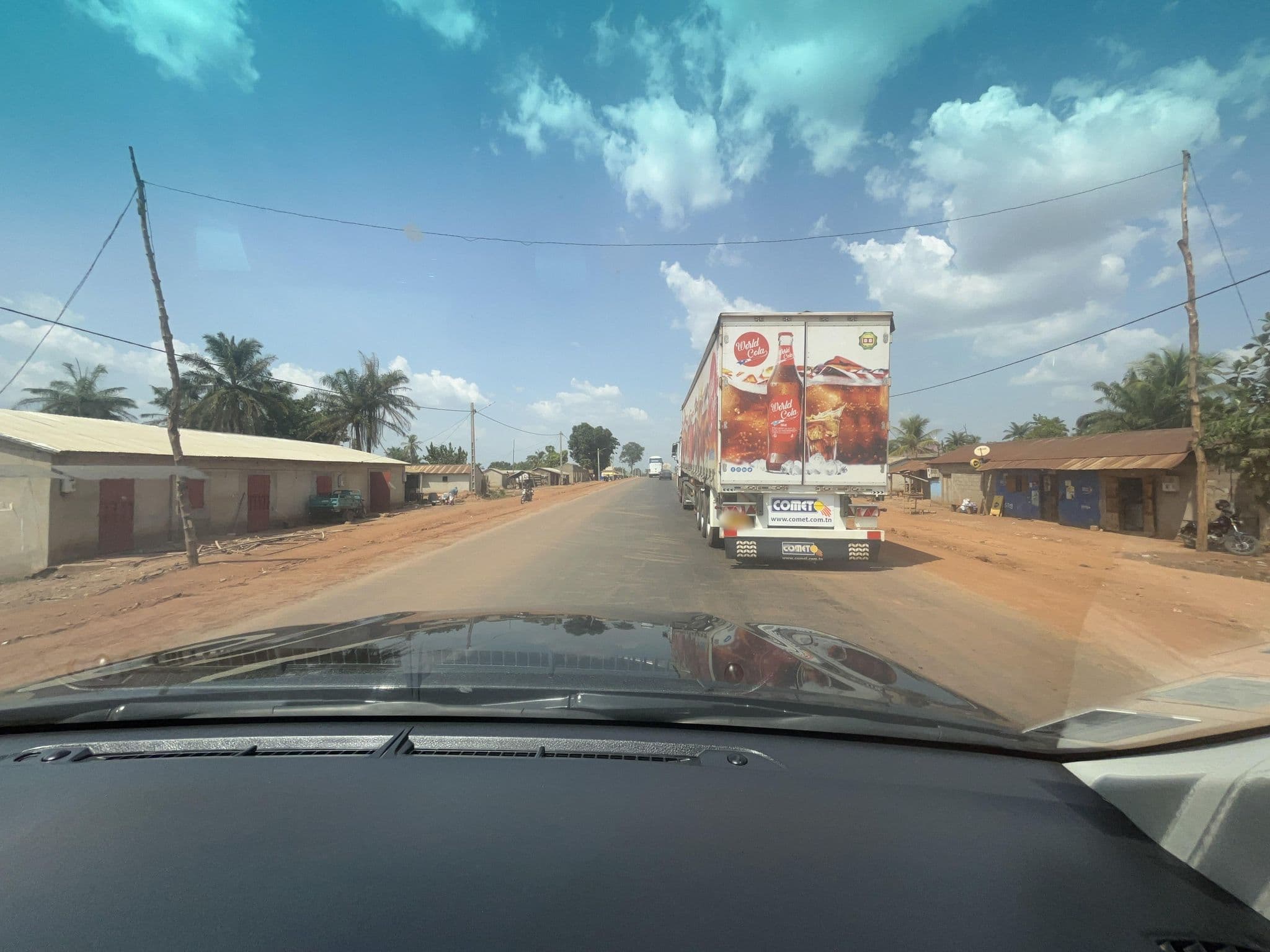 Street view near Hôtel Colmar, Sokodé — © Akizou (CC BY-SA · Mapillary)