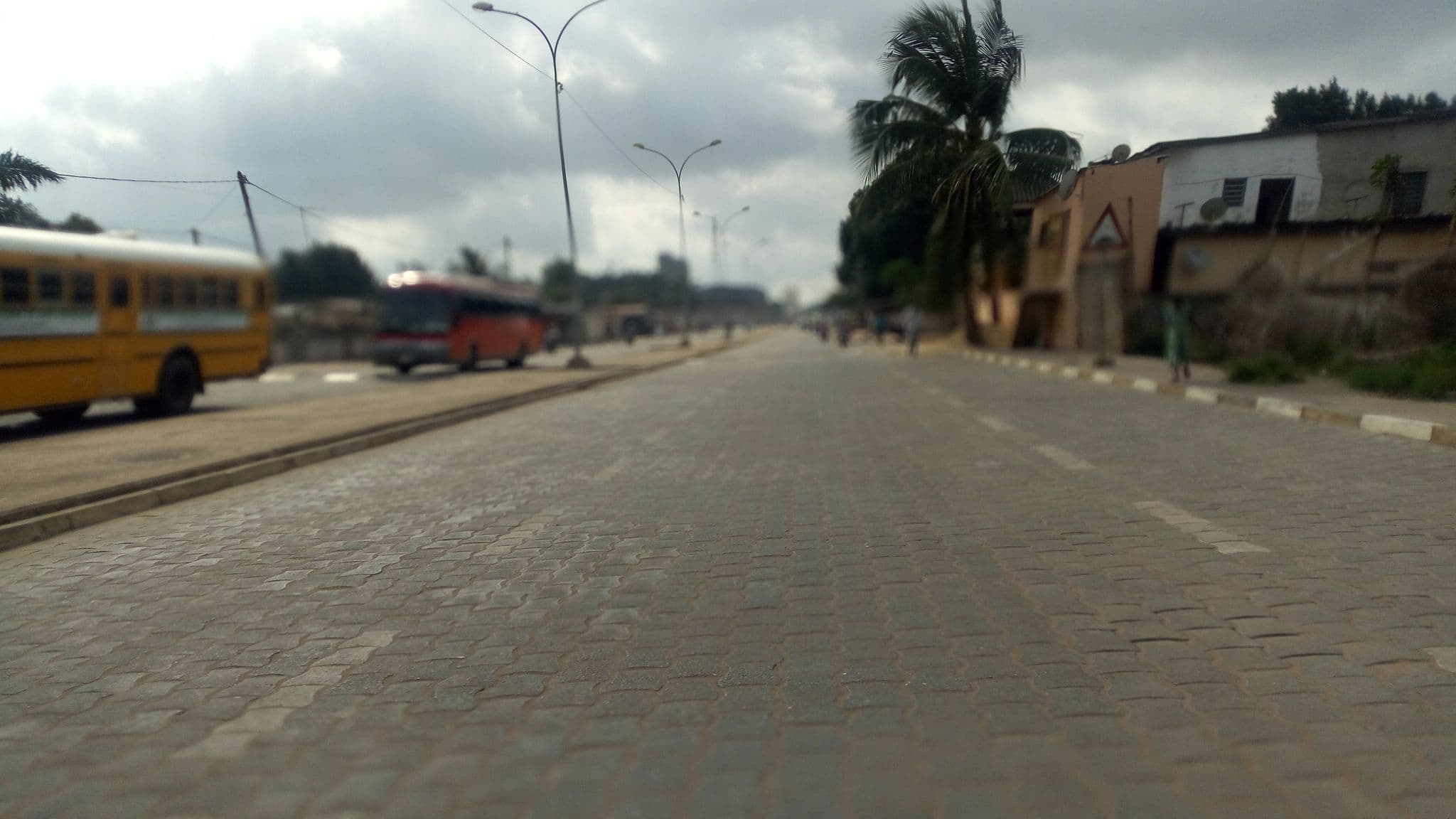 Street view near Hôtel Iva z, Lomé