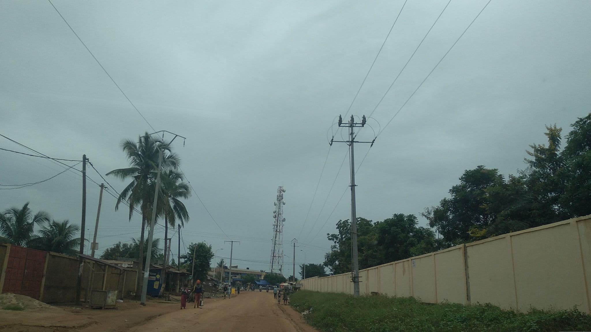 Street view near Savanna hotel place, Tsévié — © agecet (CC BY-SA · Mapillary)