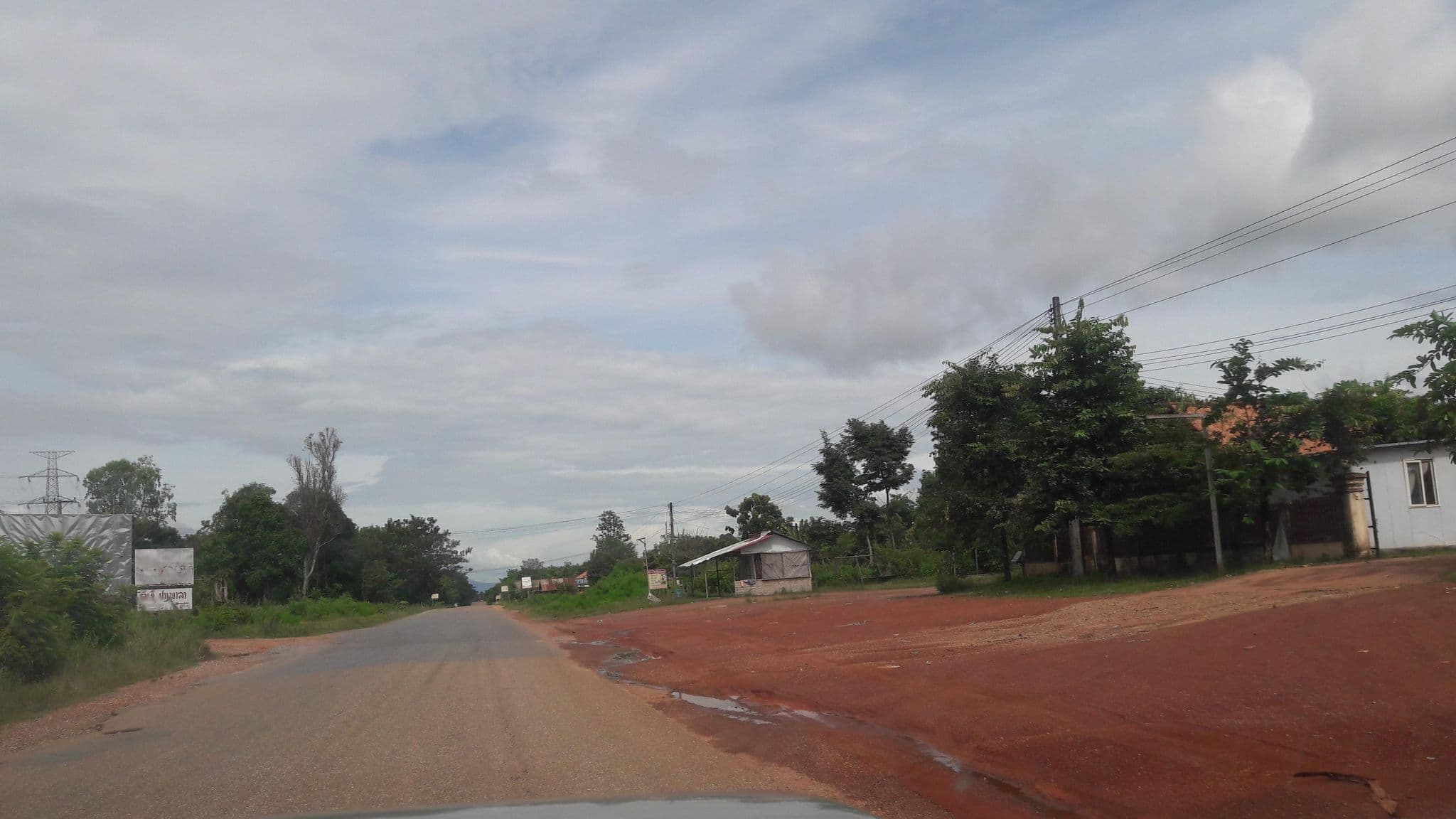 Street view near Kesonethong Guesthouse, Phon Charoen — © OudomSSDY (CC BY-SA · Mapillary)