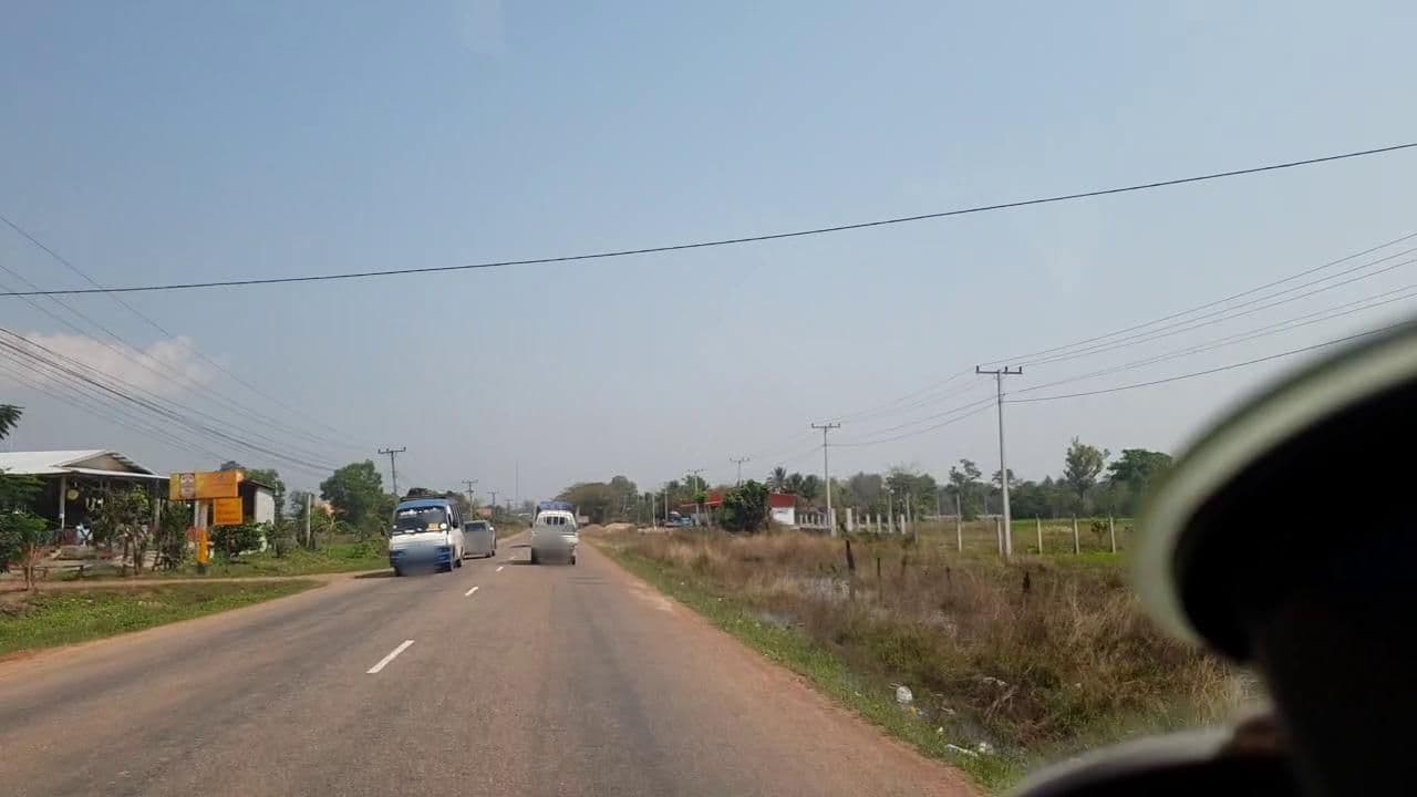Street view near Vongsanga Hotel, Phon Charoen — © roadroid (CC BY-SA · Mapillary)
