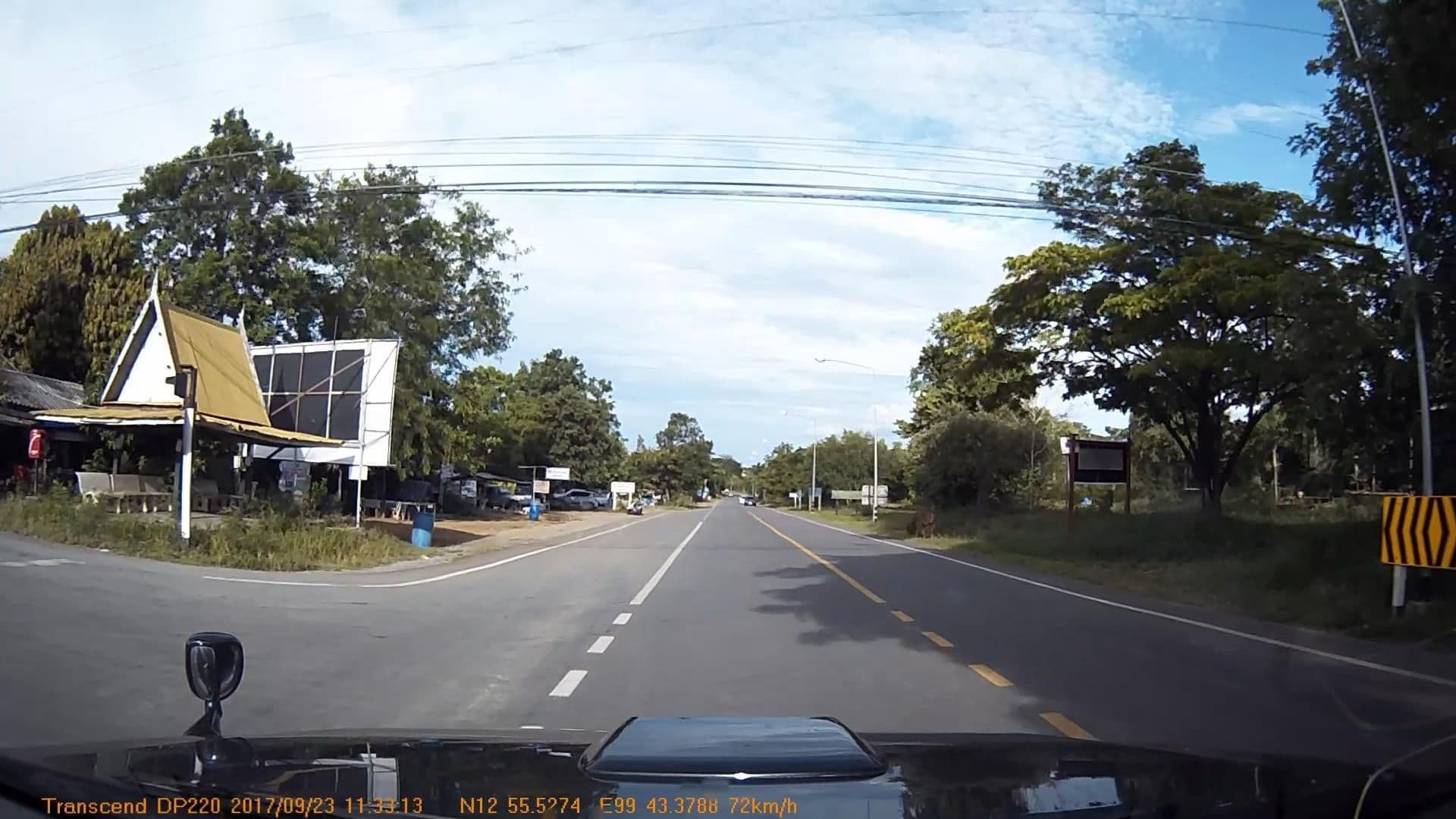 Street view near Krang Kachan country club, Tha Yang — © mapcreator (CC BY-SA · Mapillary)
